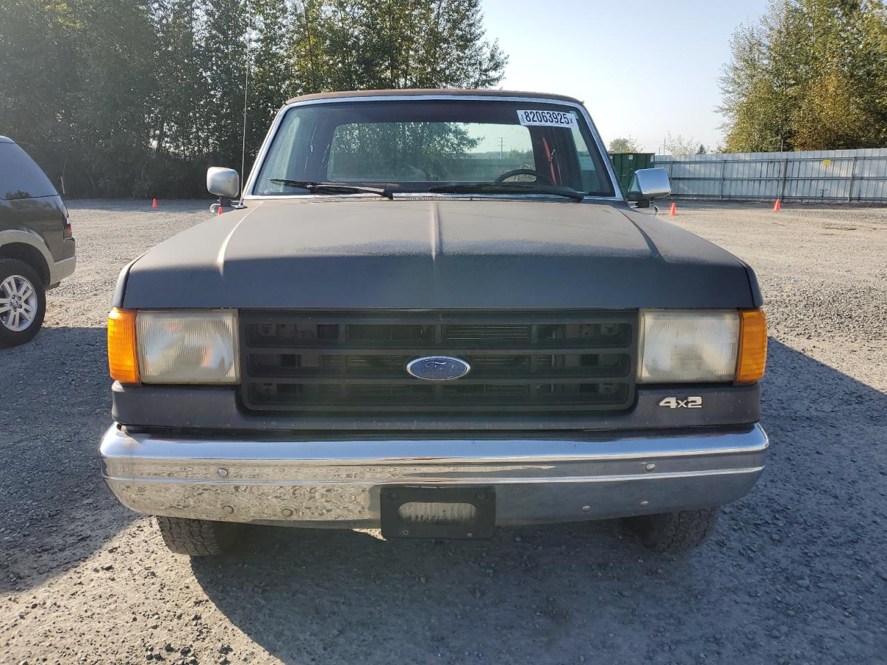 1987 Ford F250 Black vin: 1FTHX25H0HKA67089