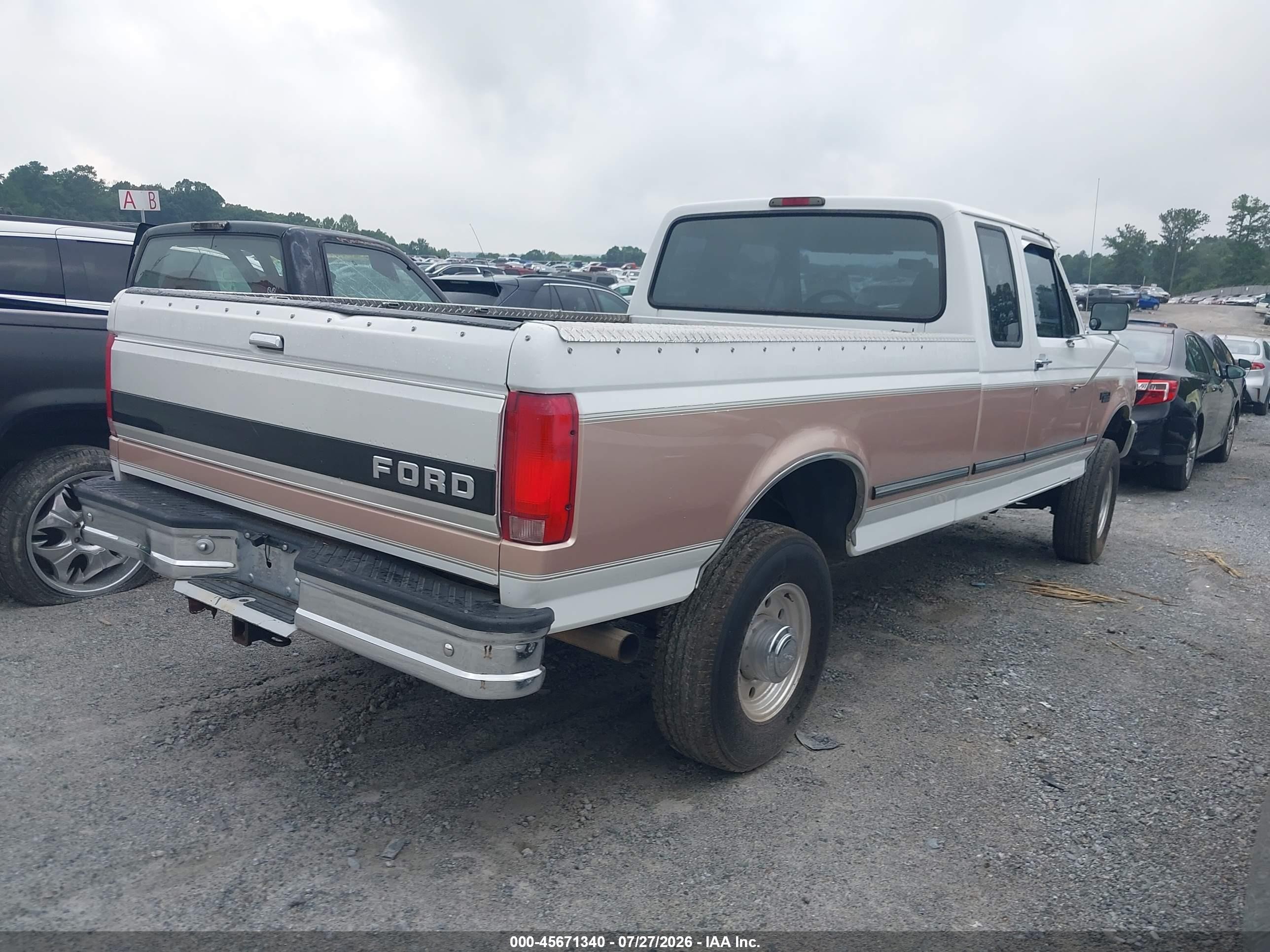 1996 Ford F250   Beige vin: 1FTHX25H1TEB45242