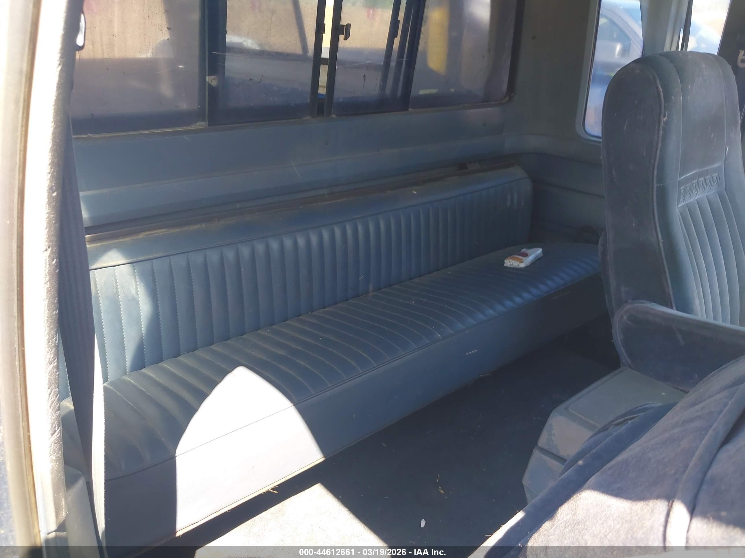 1987 Ford F250   Blue vin: 1FTHX25H3HKA11311