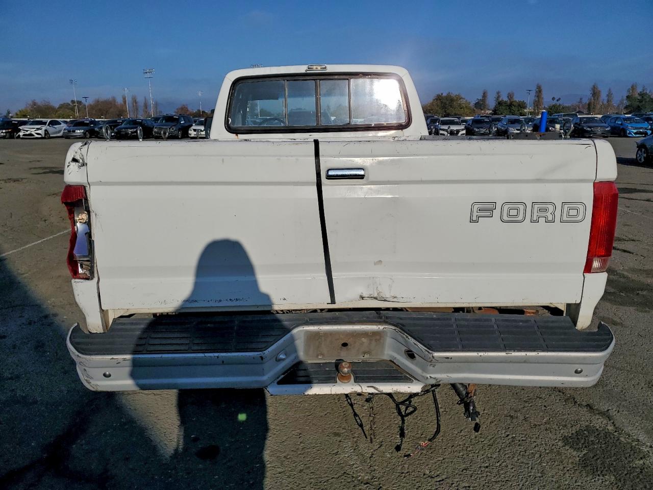 1993 Ford F250 White vin: 1FTHX25H5PKA41148