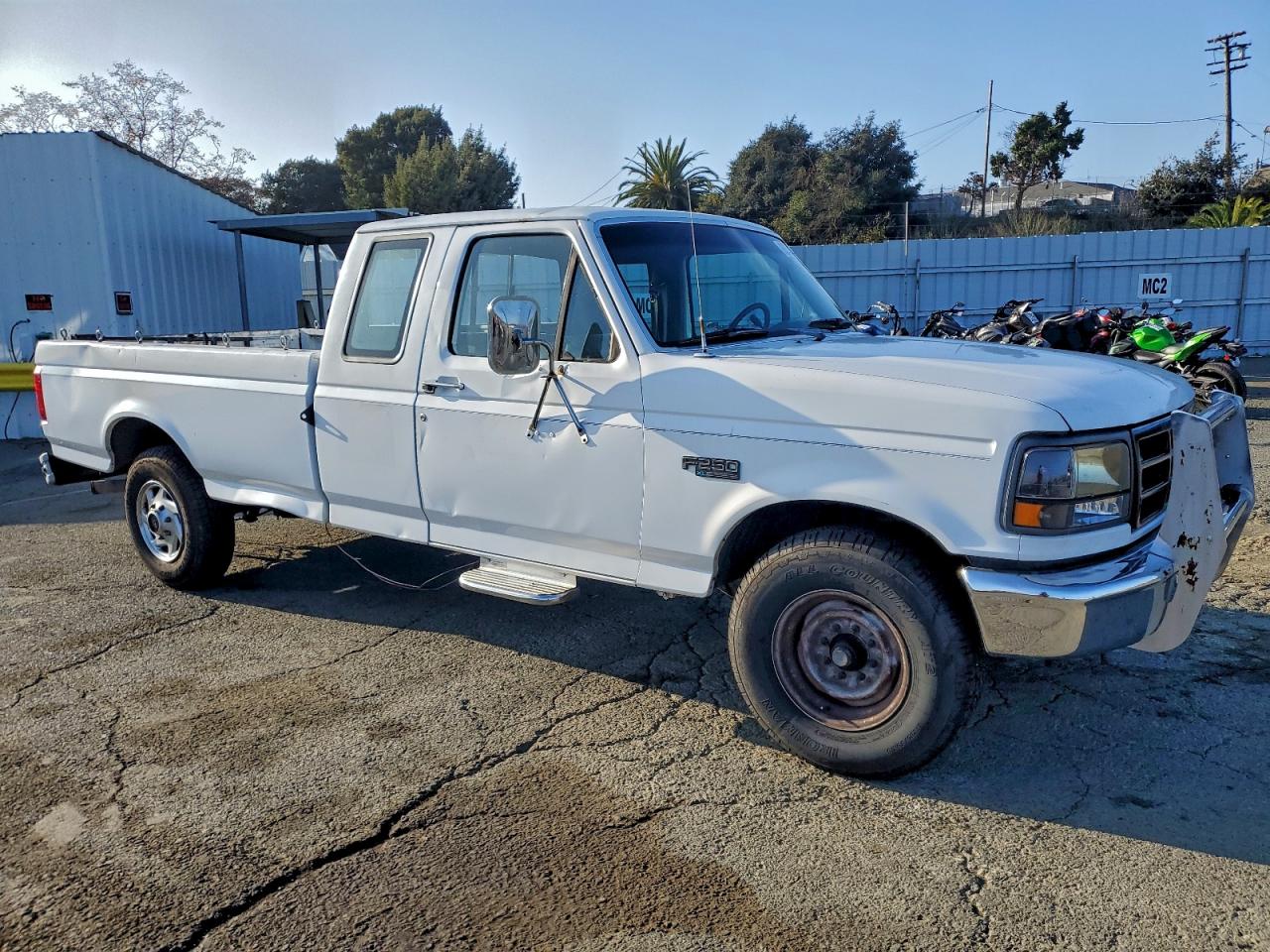 1993 Ford F250 White vin: 1FTHX25H5PKA41148