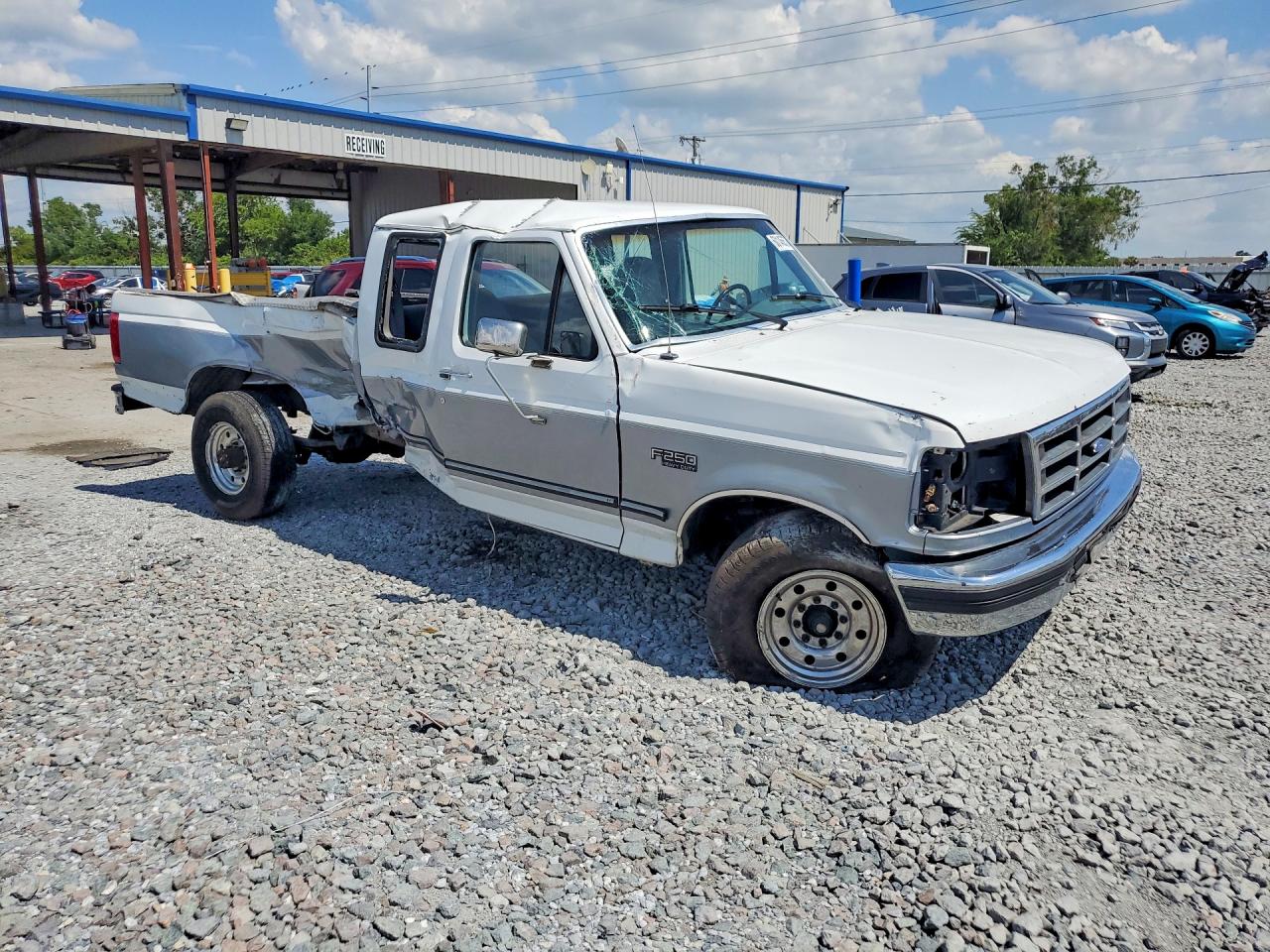 1997 Ford F250 White vin: 1FTHX25H5VEB77159
