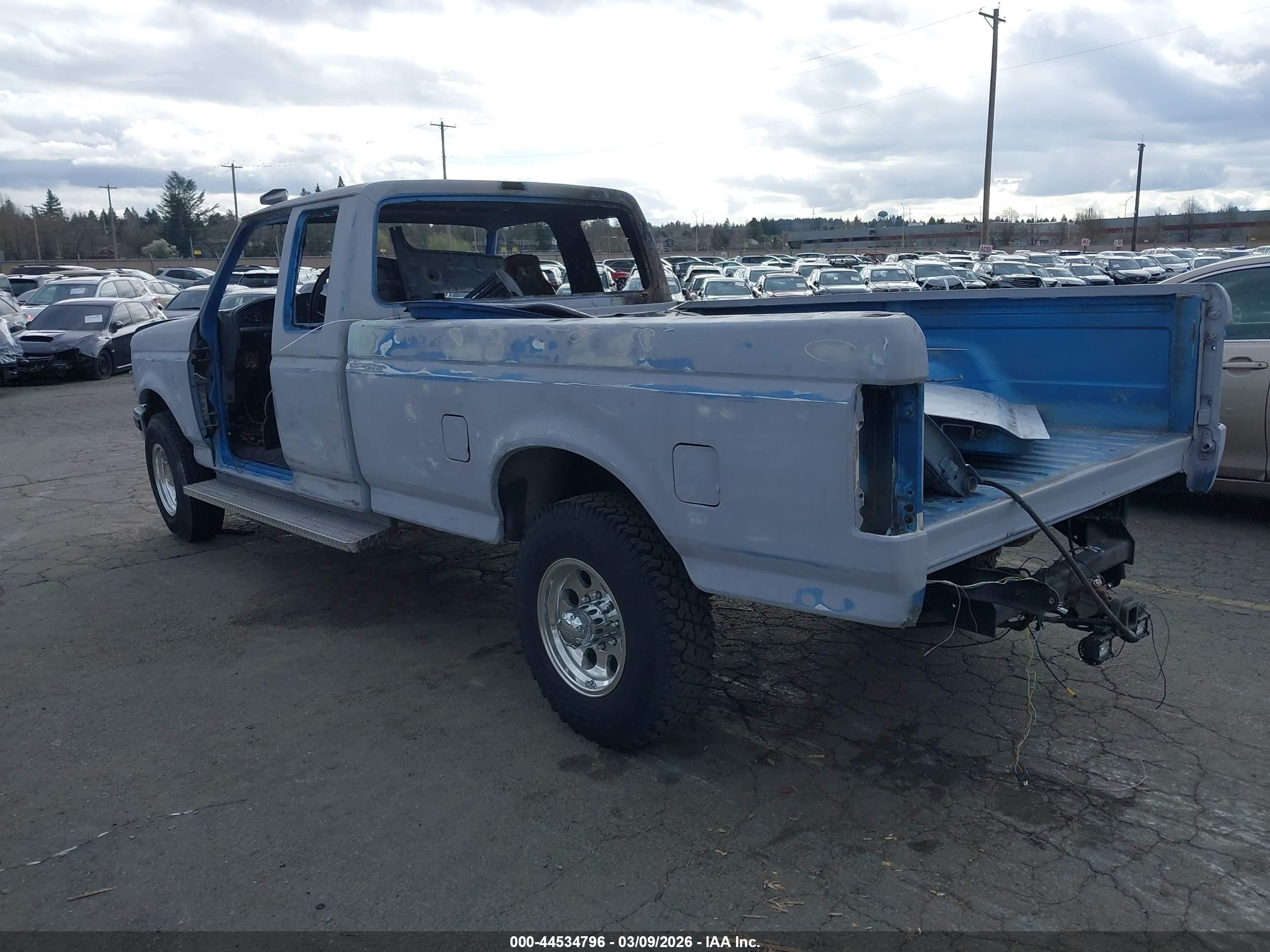 1993 Ford F250   Blue vin: 1FTHX25H6PKB48595