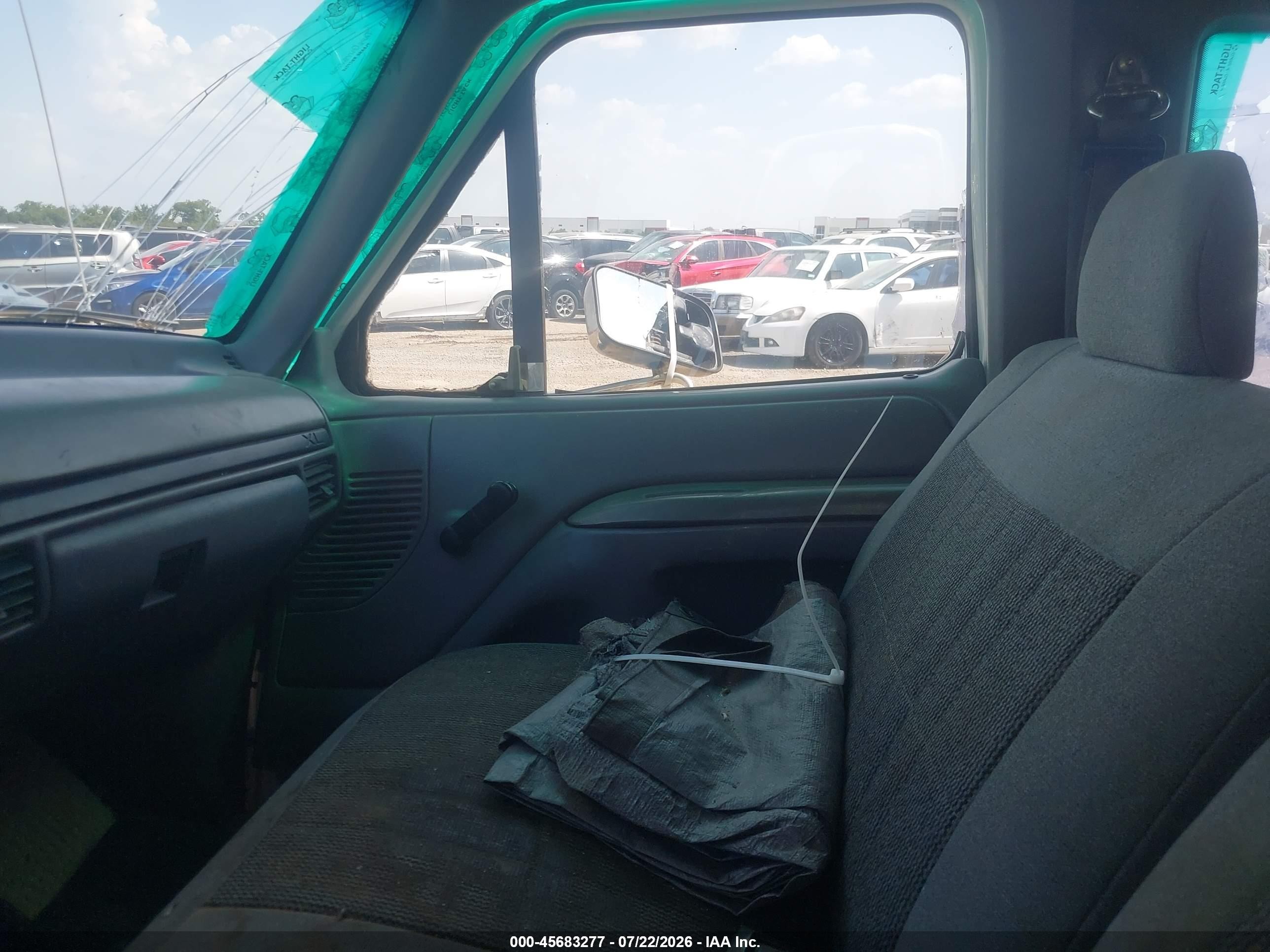 1996 Ford F250 White vin: 1FTHX25H6TEB46659