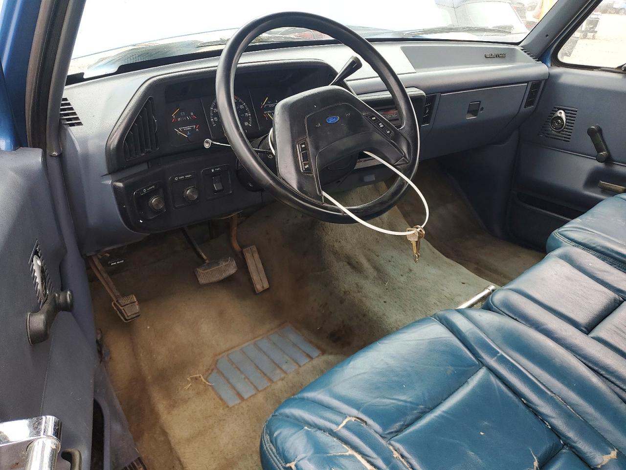 1990 Ford F250 Blue vin: 1FTHX25H7LKA02345