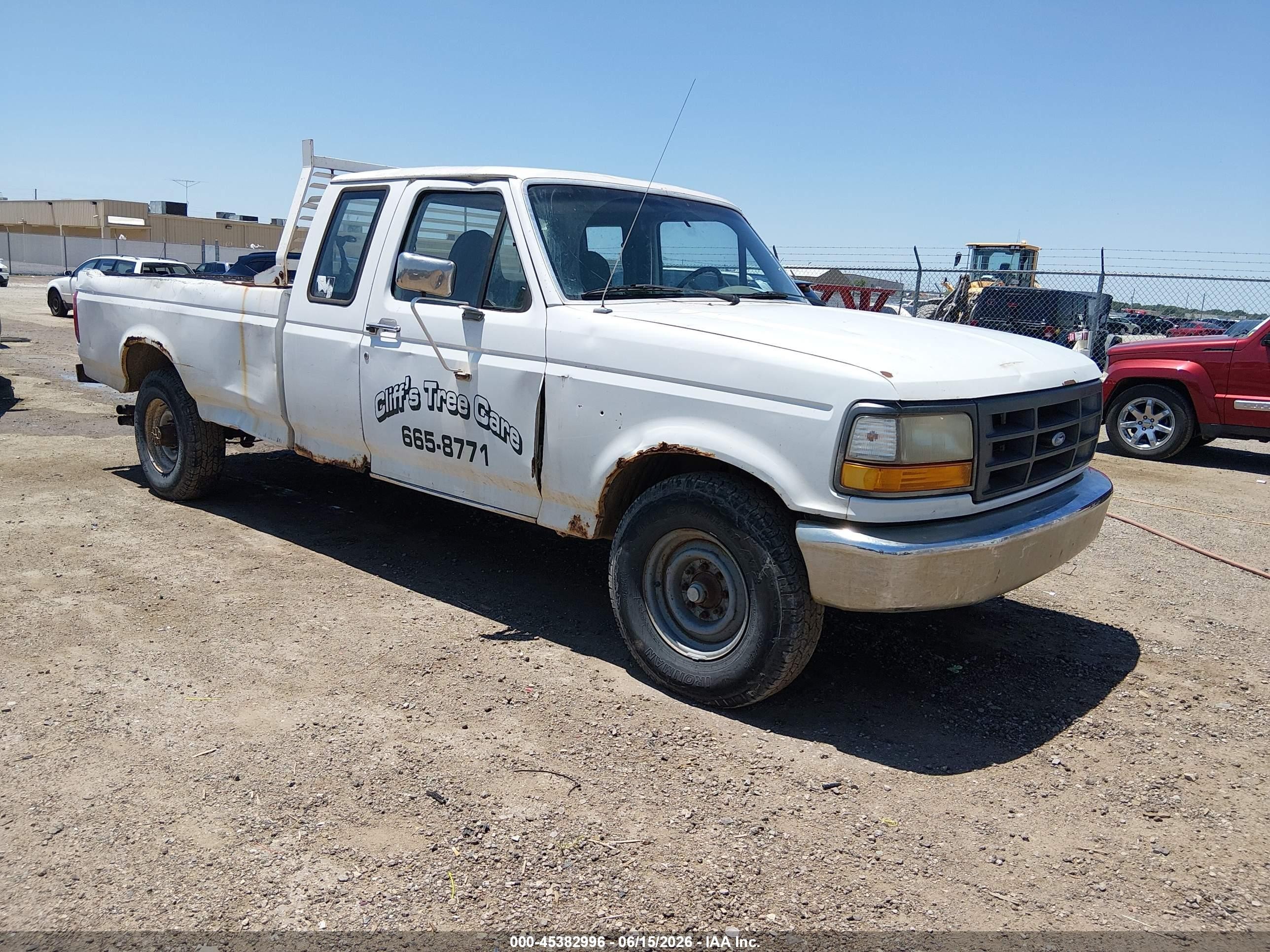 1995 Ford F250   White vin: 1FTHX25HXSKC00836