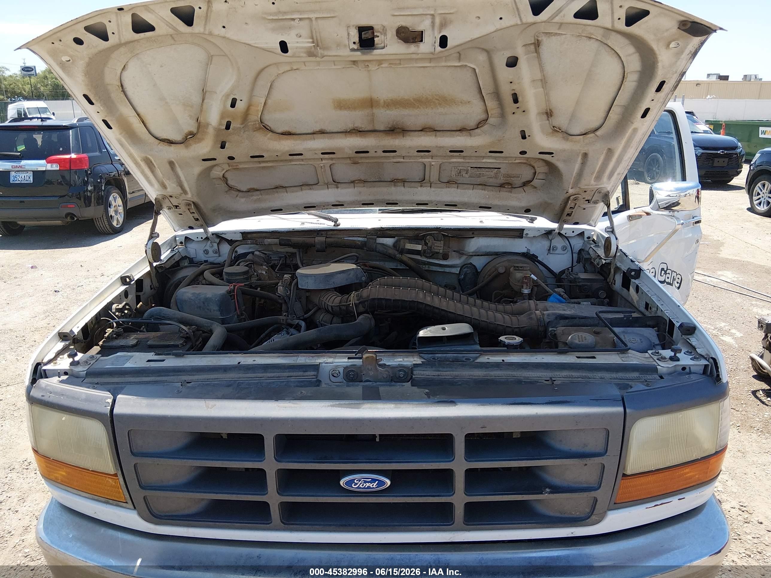 1995 Ford F250   White vin: 1FTHX25HXSKC00836