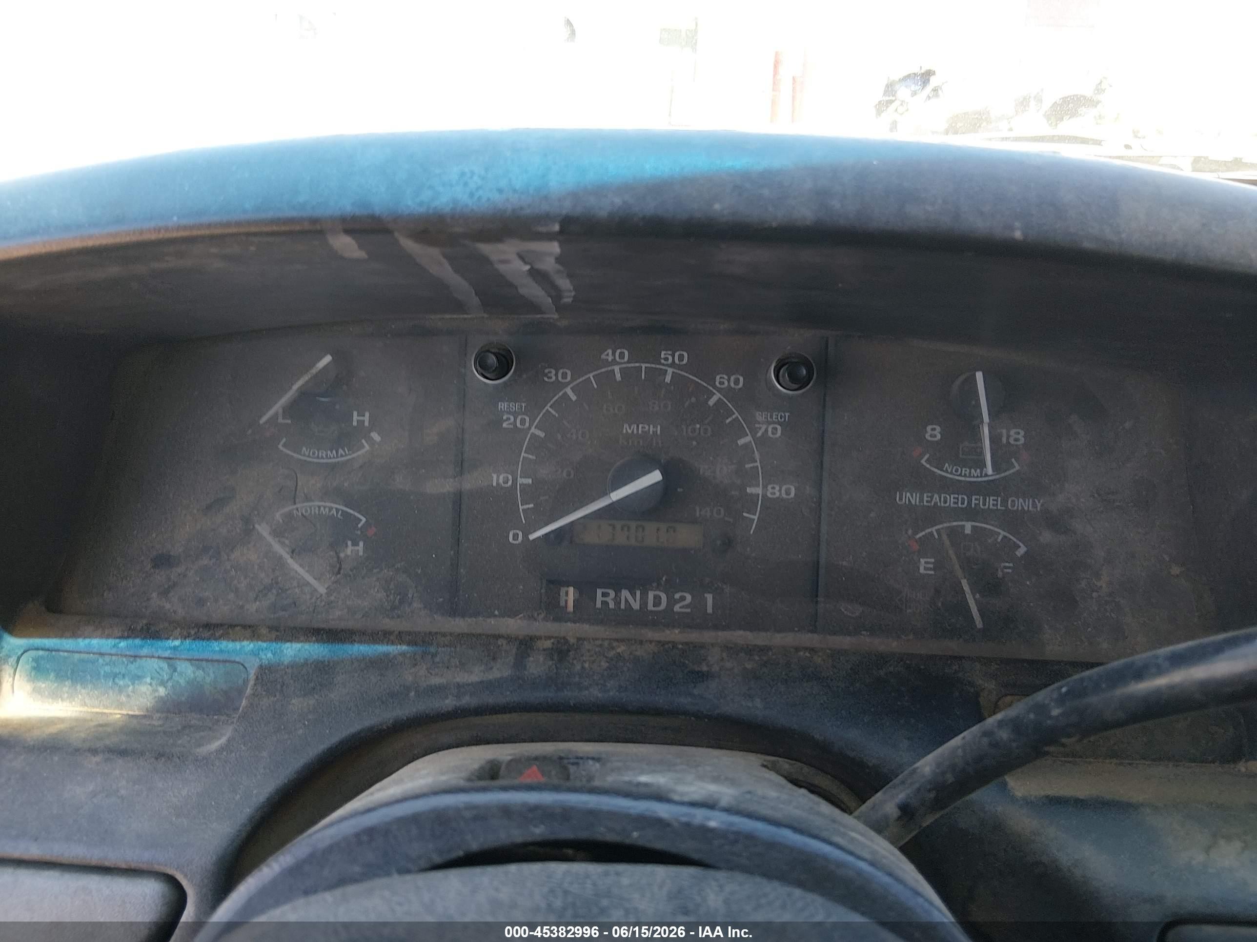 1995 Ford F250   White vin: 1FTHX25HXSKC00836