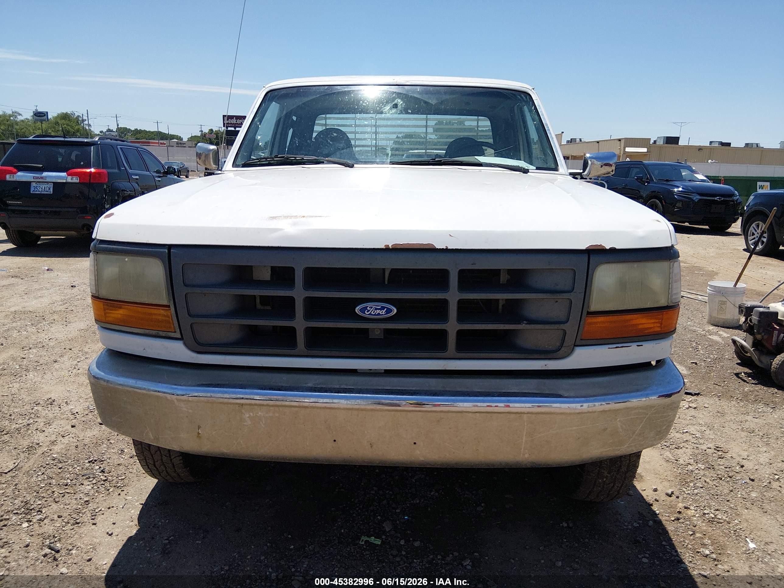 1995 Ford F250   White vin: 1FTHX25HXSKC00836
