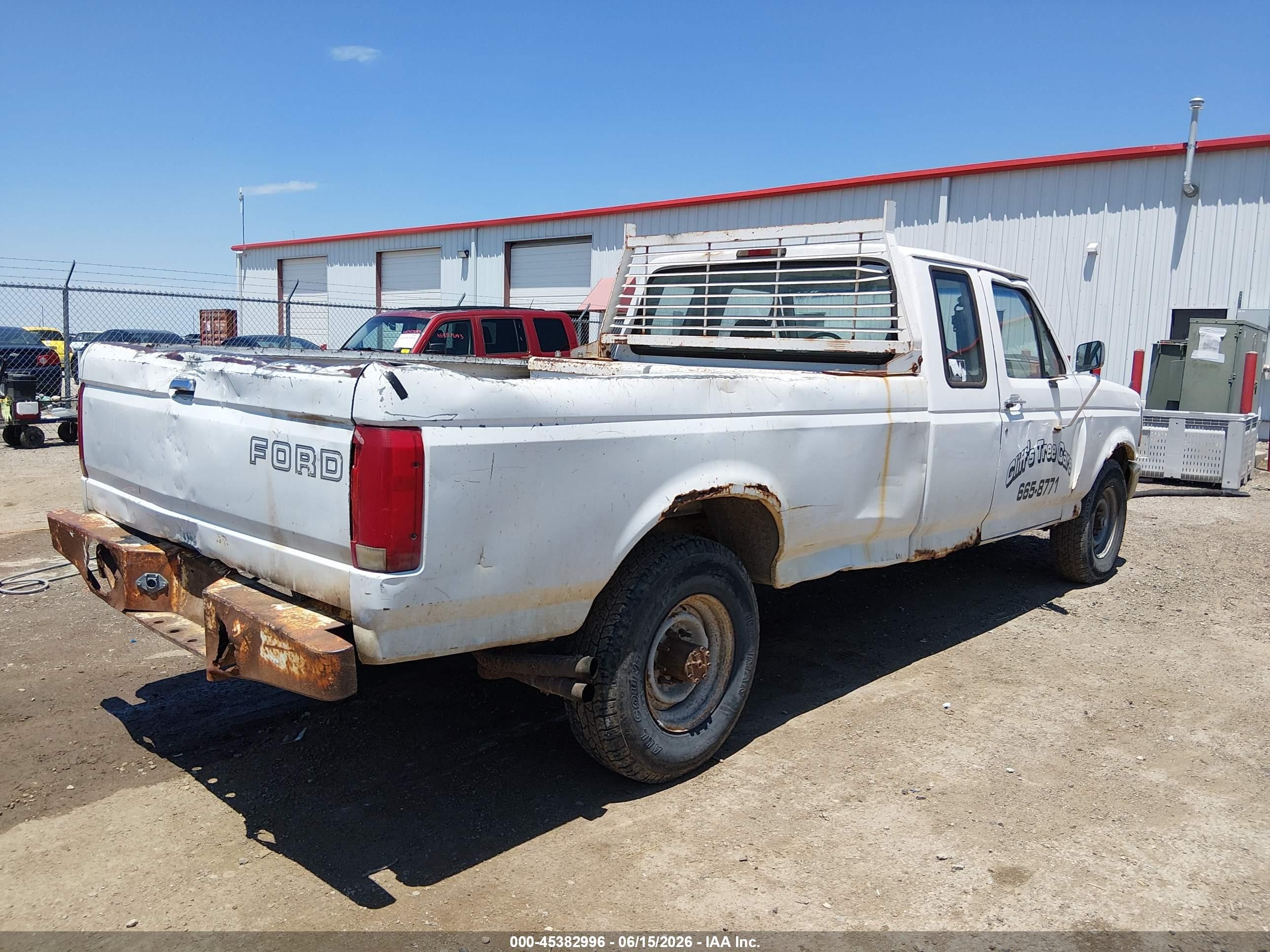 1995 Ford F250   White vin: 1FTHX25HXSKC00836