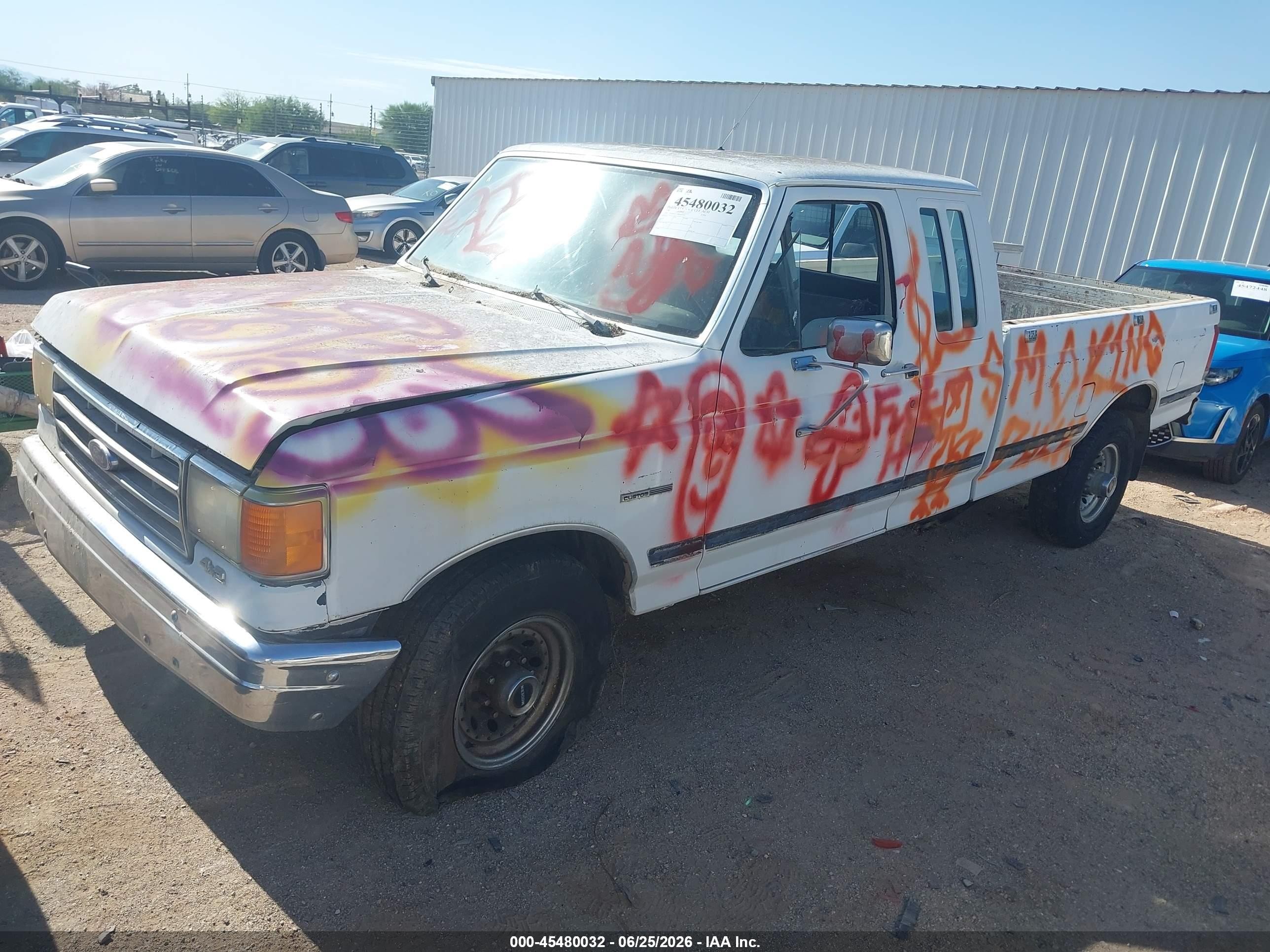 1987 Ford F250   White vin: 1FTHX25L2HKB06379