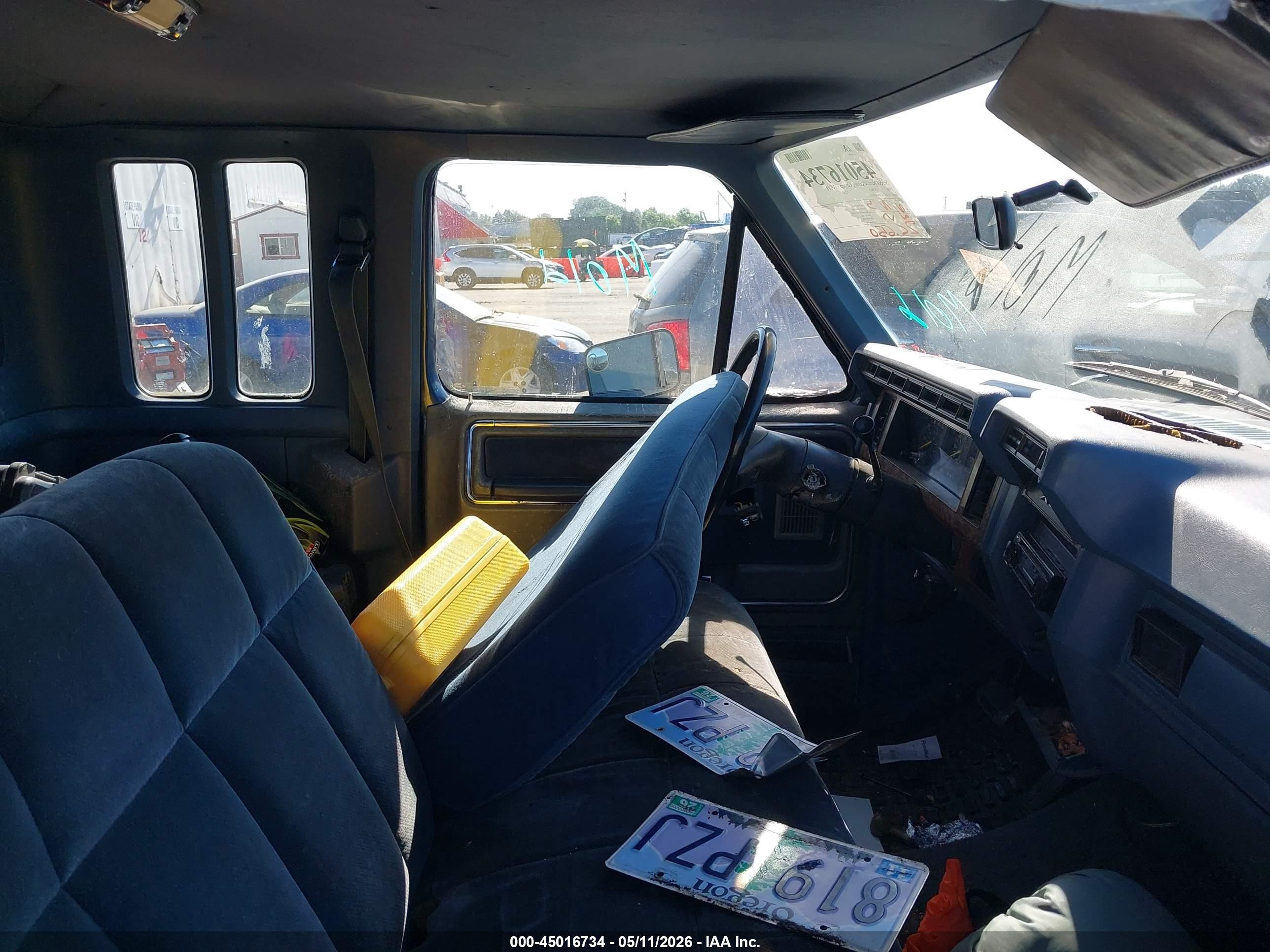 1986 Ford F250   Blue vin: 1FTHX25L3GKB59901