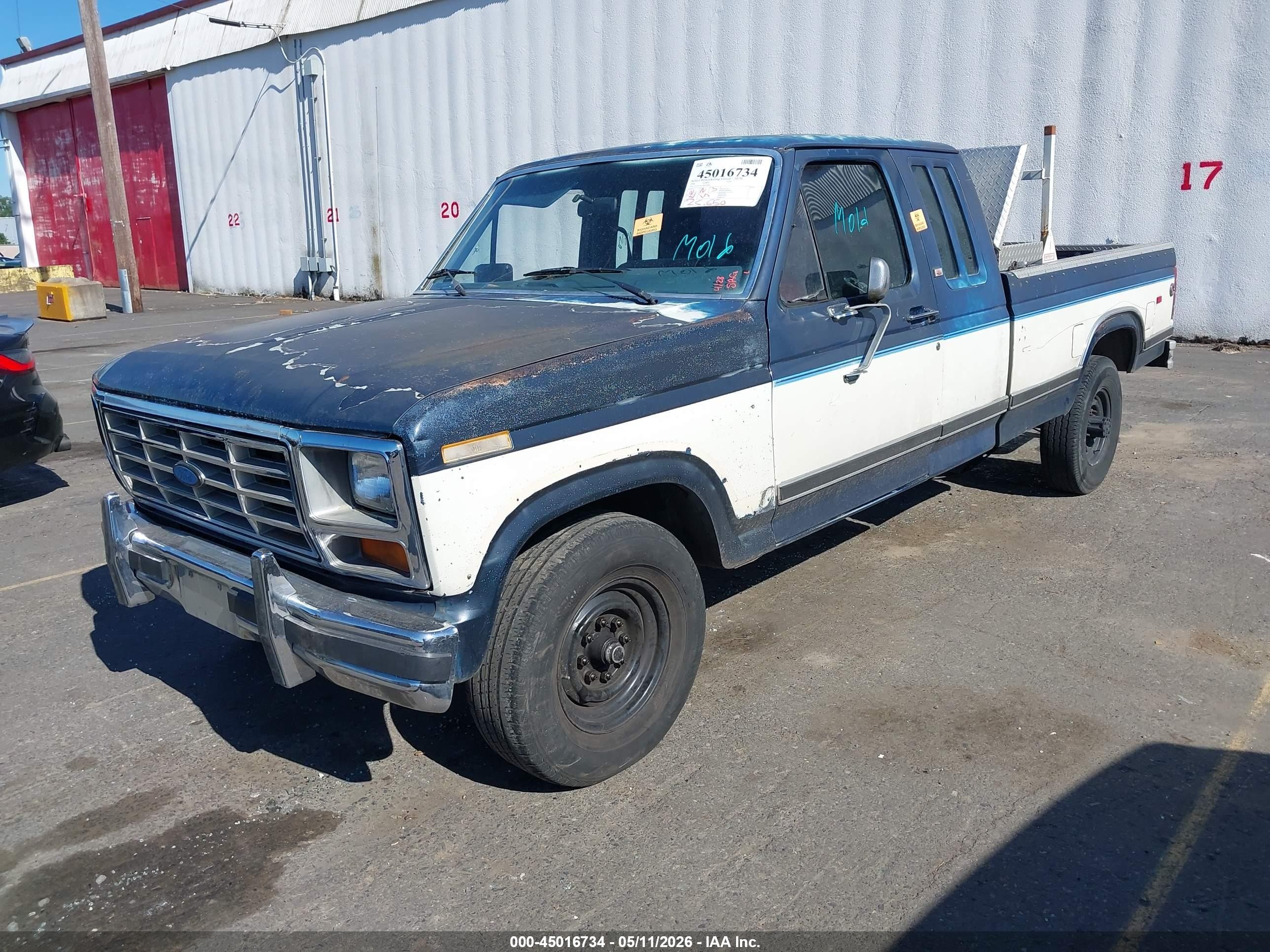 1986 Ford F250   Blue vin: 1FTHX25L3GKB59901