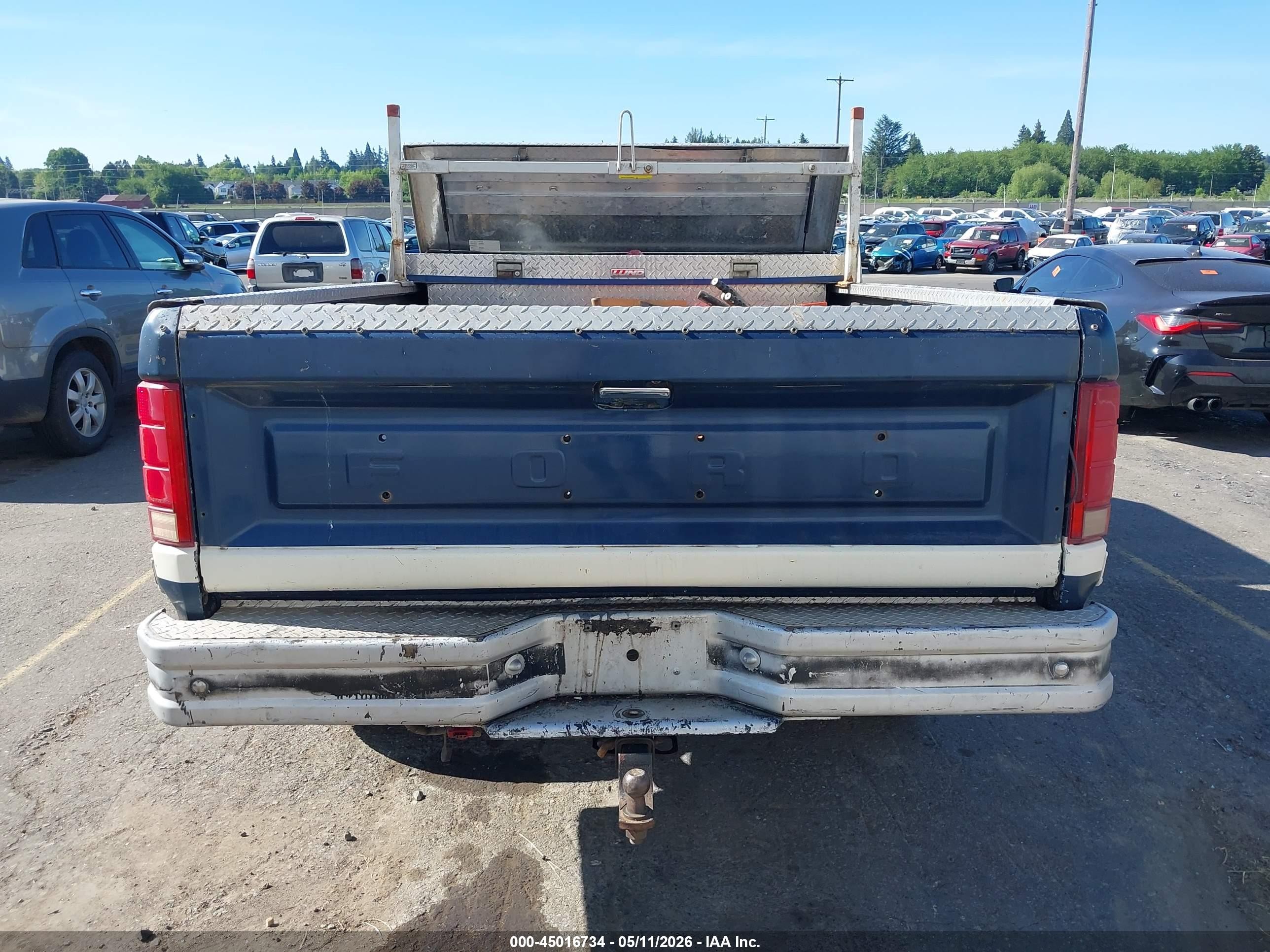 1986 Ford F250   Blue vin: 1FTHX25L3GKB59901