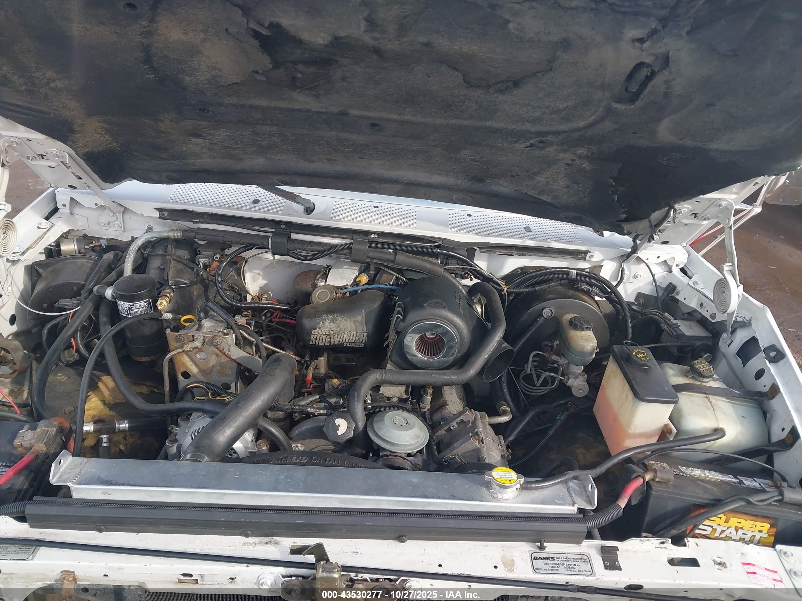 1993 Ford F250   White vin: 1FTHX25M5PKA08597