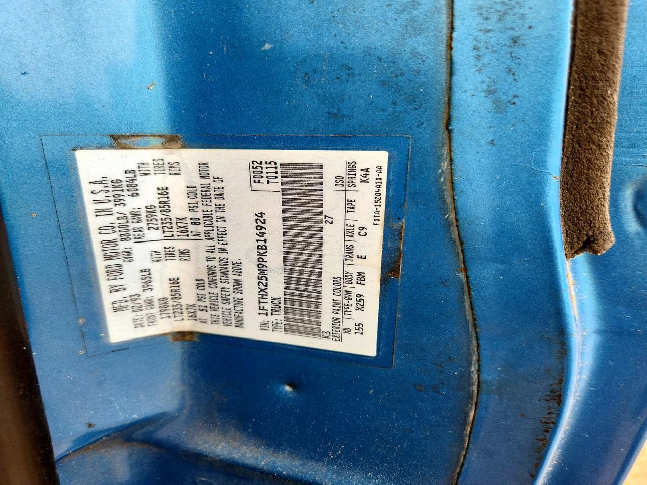 1993 Ford F250 Blue vin: 1FTHX25M9PKB14924
