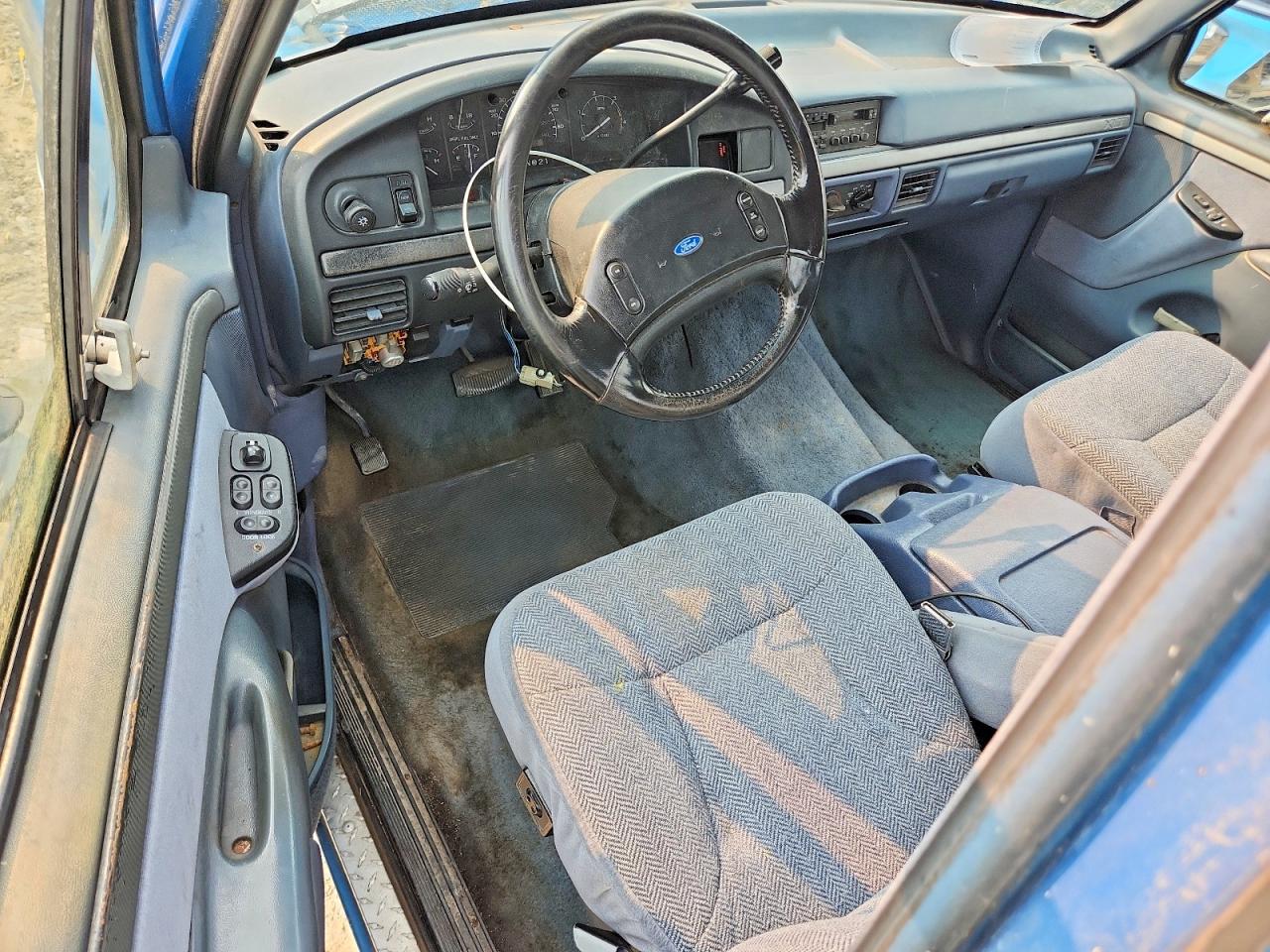 1993 Ford F250 Blue vin: 1FTHX25M9PKB14924