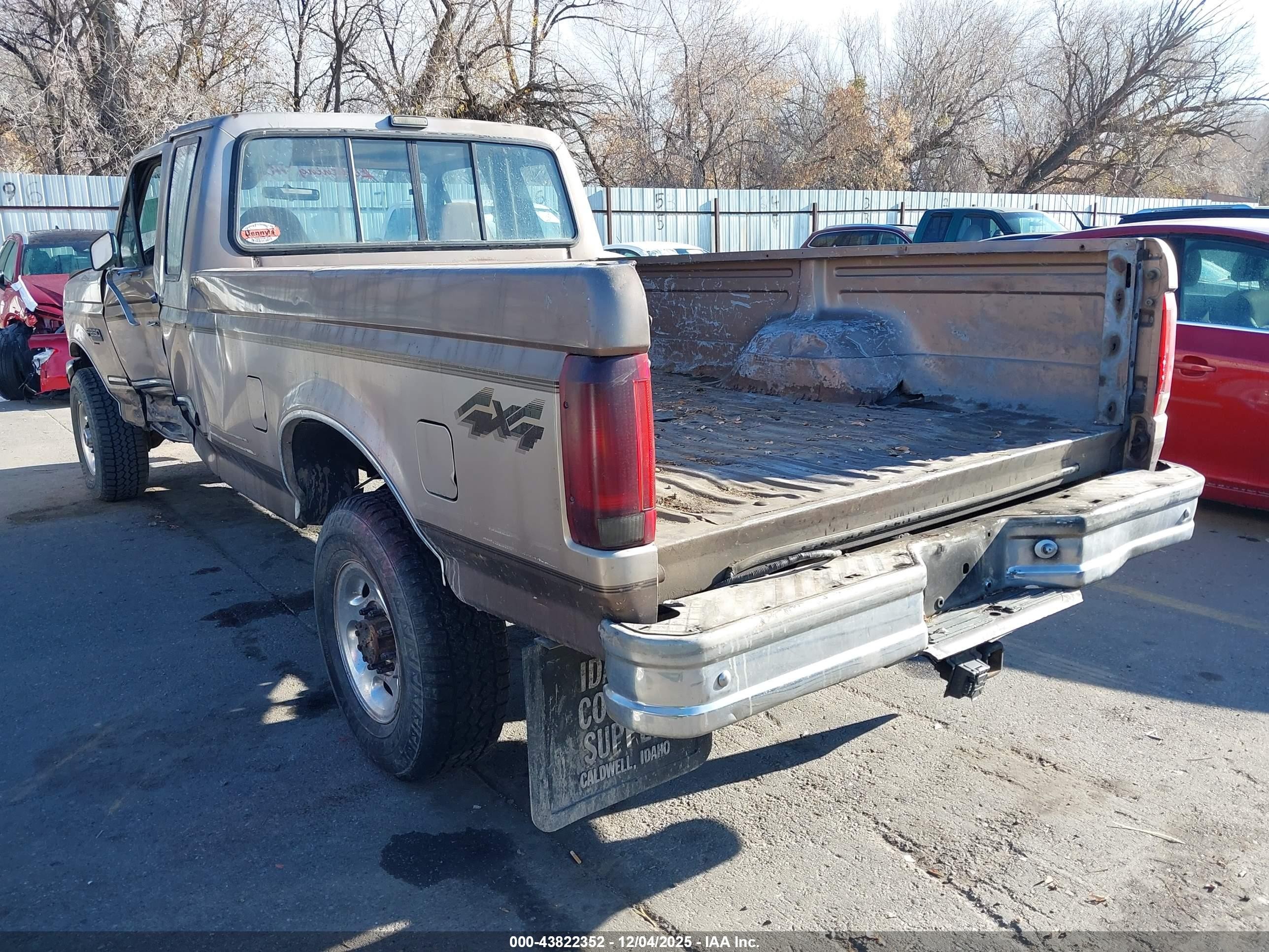 1993 Ford F250   Gold vin: 1FTHX26C8PKB92827