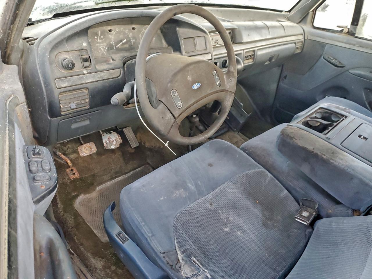 1993 Ford F250 White vin: 1FTHX26C8PKB98952