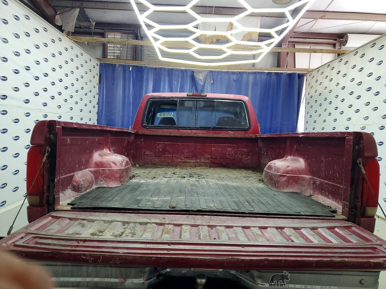 1995 Ford F250 Red vin: 1FTHX26F0SKB23259