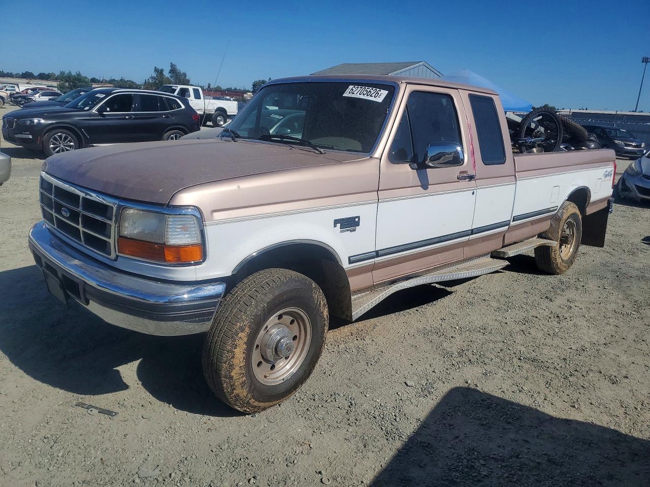 1997 Ford F250 Two Tone vin: 1FTHX26F0VEA09197