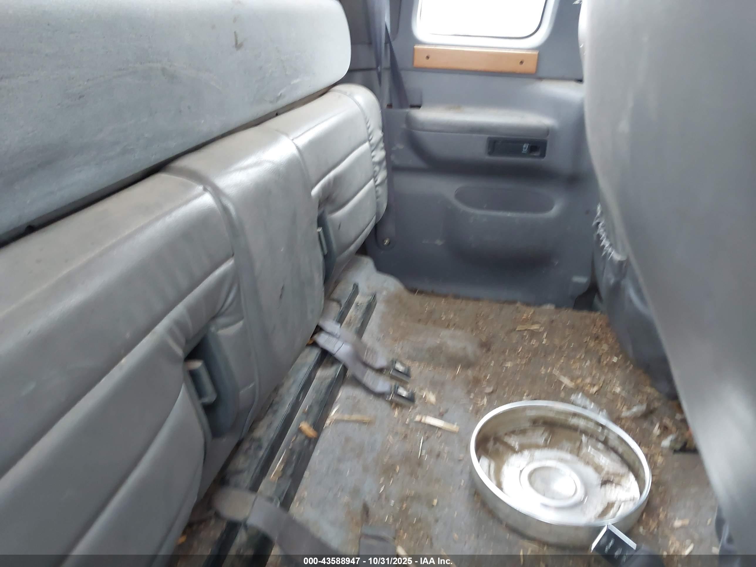 1997 Ford F250   Red vin: 1FTHX26F0VEB61528