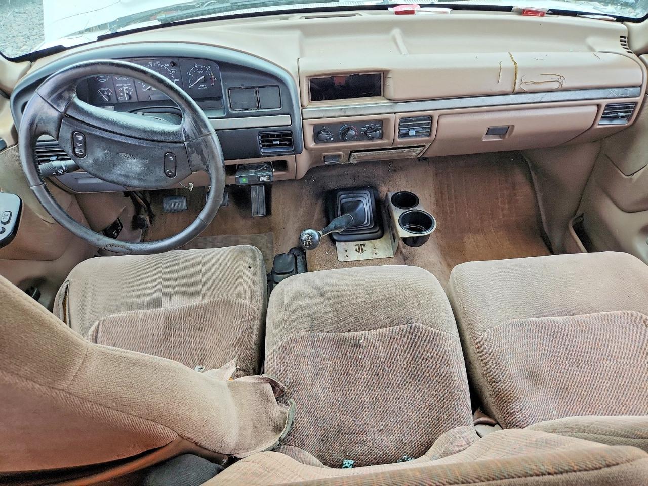 1997 Ford 250 White vin: 1FTHX26F0VEB75042