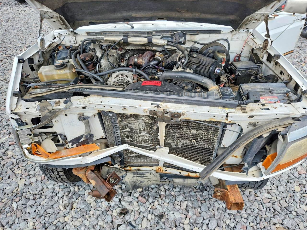 1997 Ford 250 White vin: 1FTHX26F0VEB75042