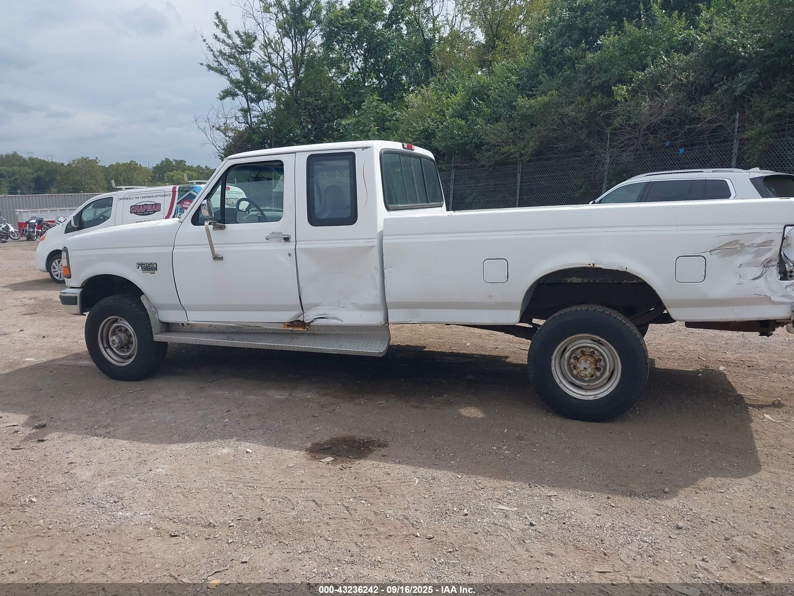 1996 Ford F250   White vin: 1FTHX26F1TEB38157
