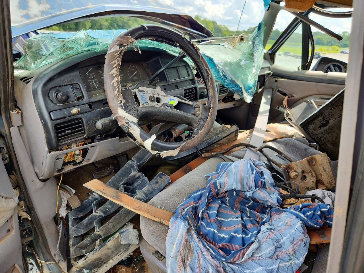 1997 Ford F250 Green vin: 1FTHX26F1VEA56142