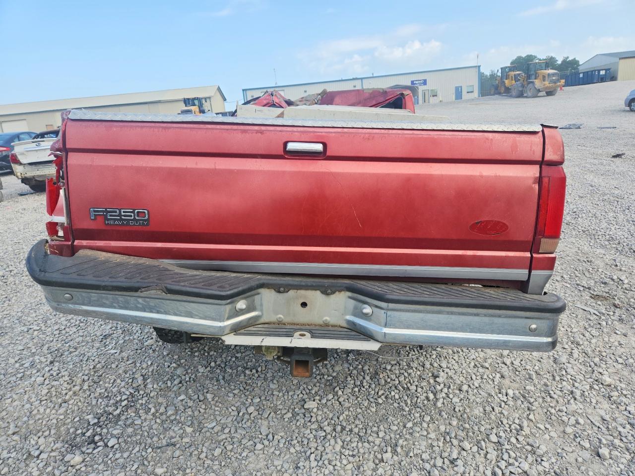 1997 Ford F250 Red vin: 1FTHX26F1VEA80490