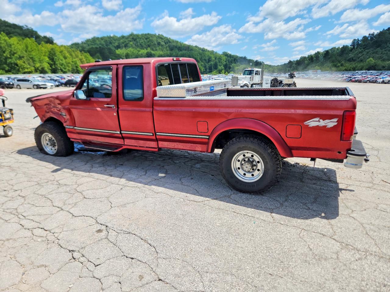 1997 Ford F250 Red vin: 1FTHX26F3VEB96287