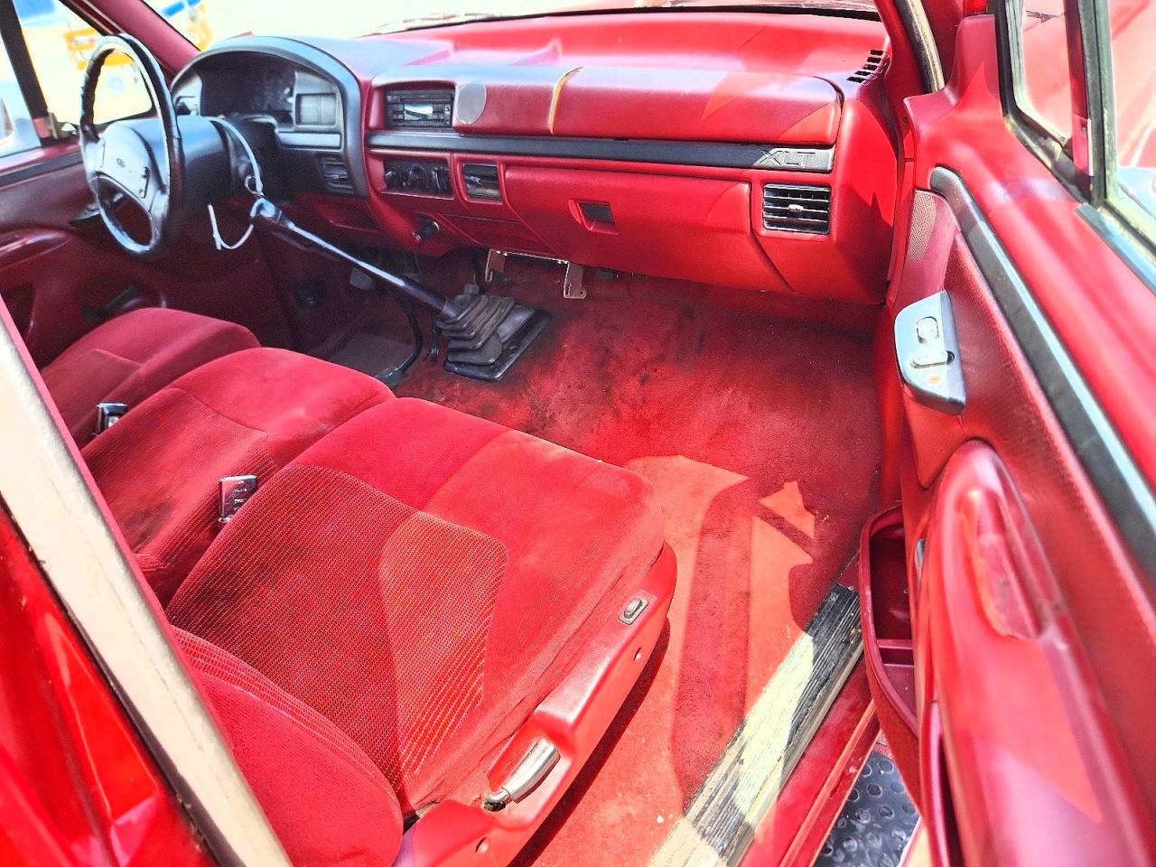 1997 Ford F250 Red vin: 1FTHX26F3VEB96287