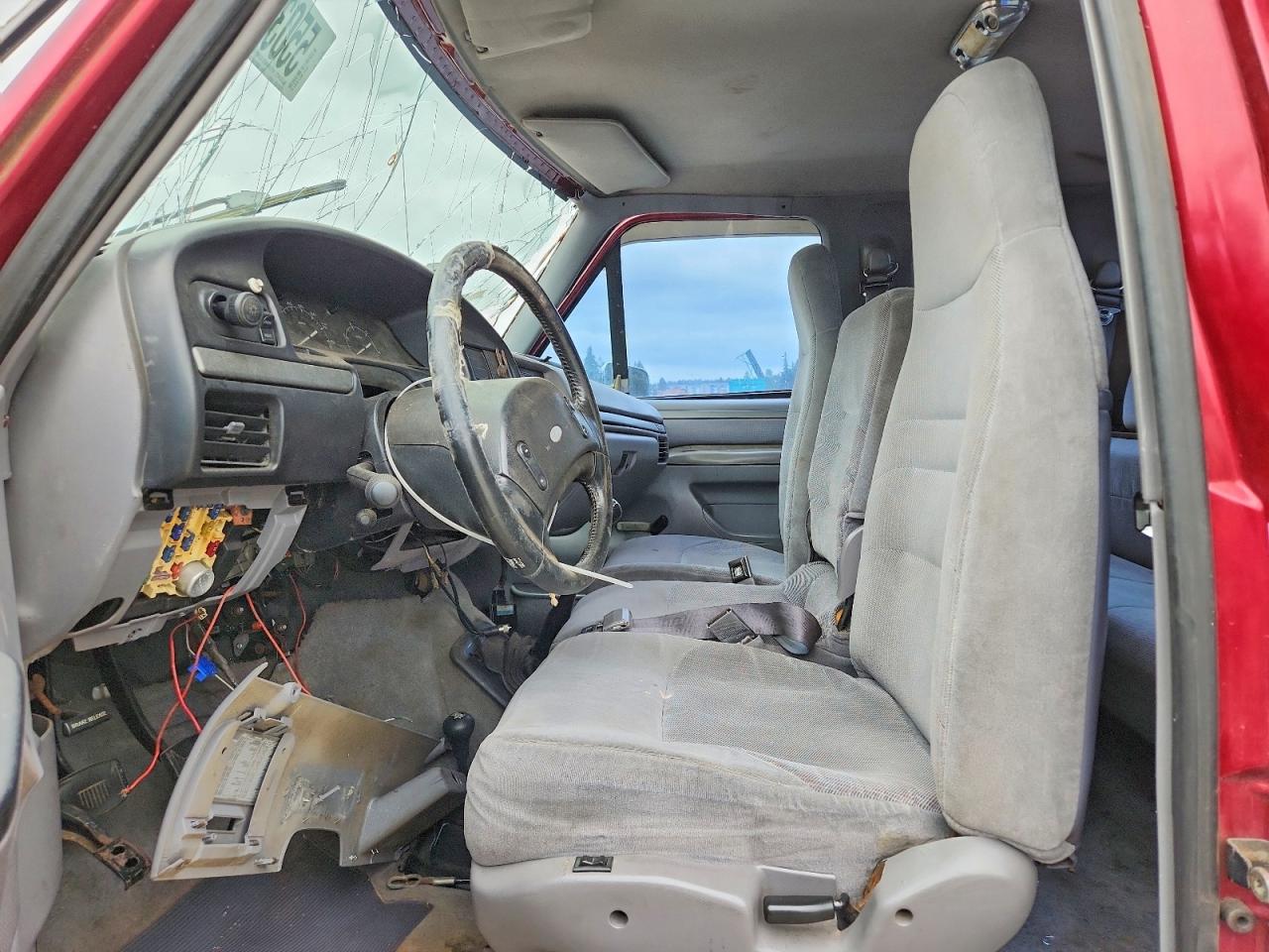 1994 Ford F250 Burgundy vin: 1FTHX26F5RKB66442