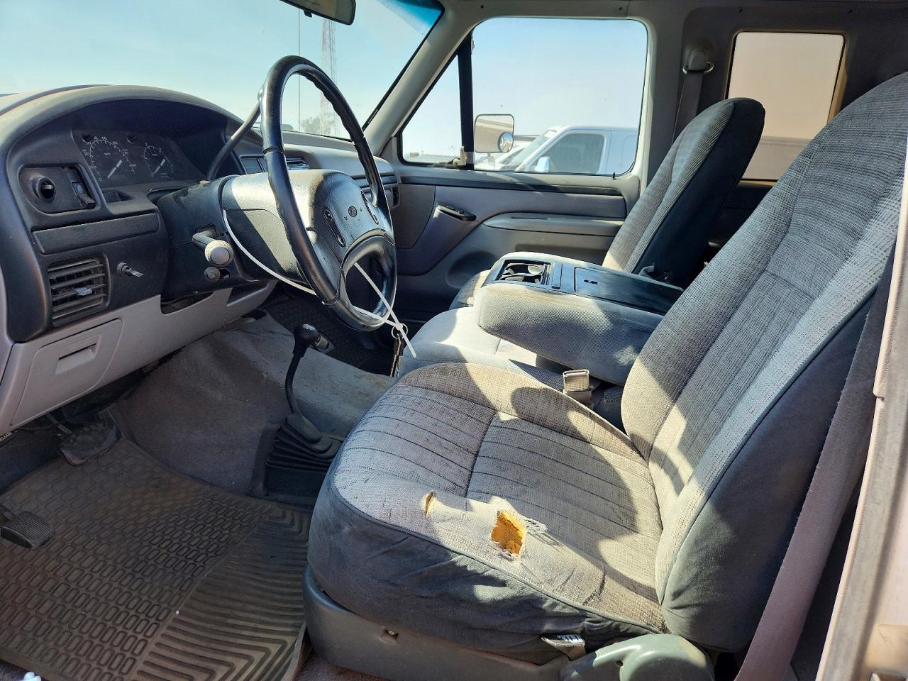 1997 Ford F250 White vin: 1FTHX26F7VEB52857