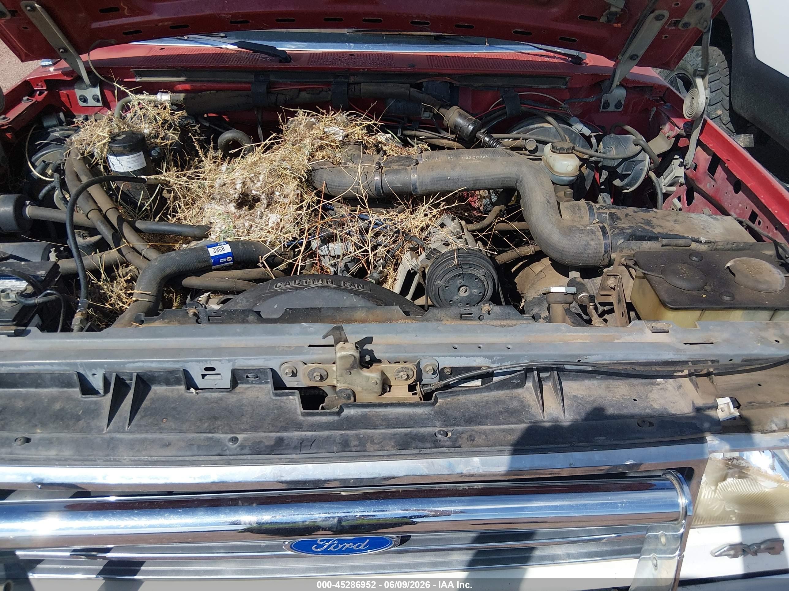 1990 Ford F250   Red vin: 1FTHX26G1LKA23584