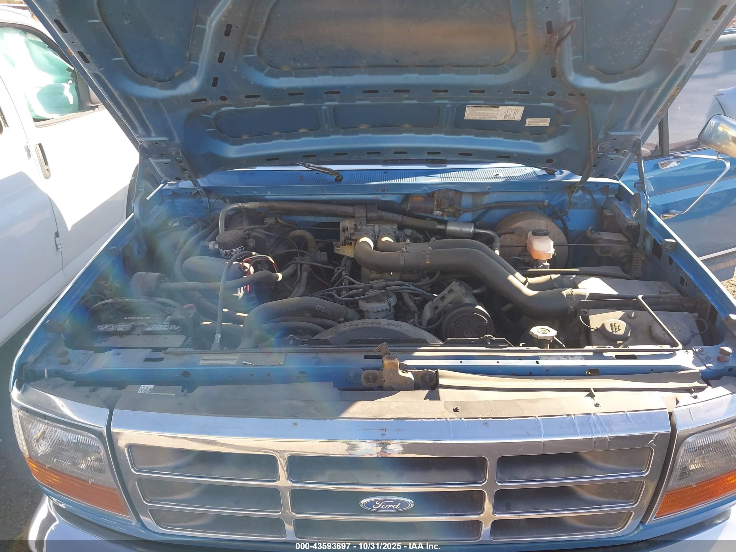 1993 Ford F250   Blue vin: 1FTHX26G1PKB86709