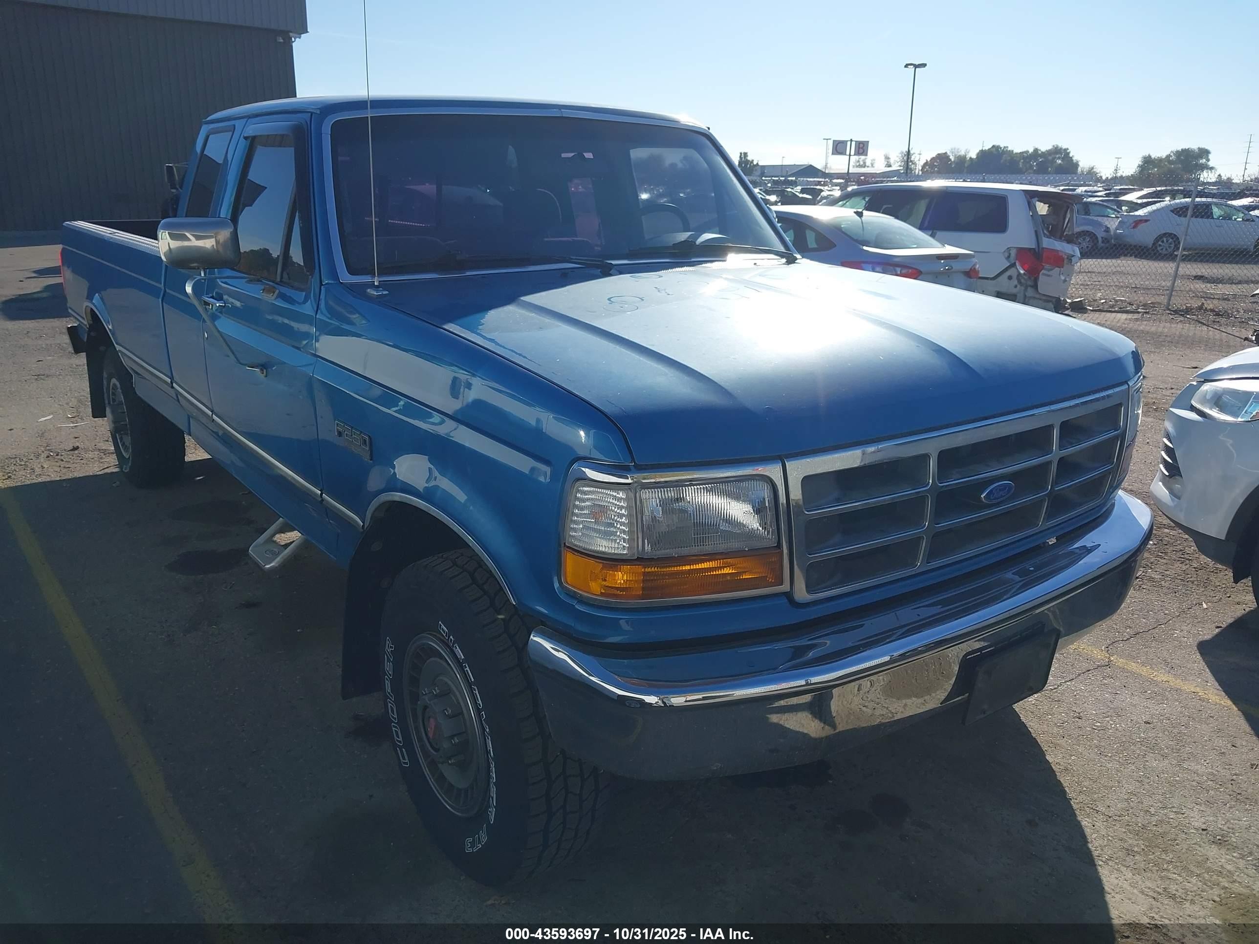 1993 Ford F250   Blue vin: 1FTHX26G1PKB86709