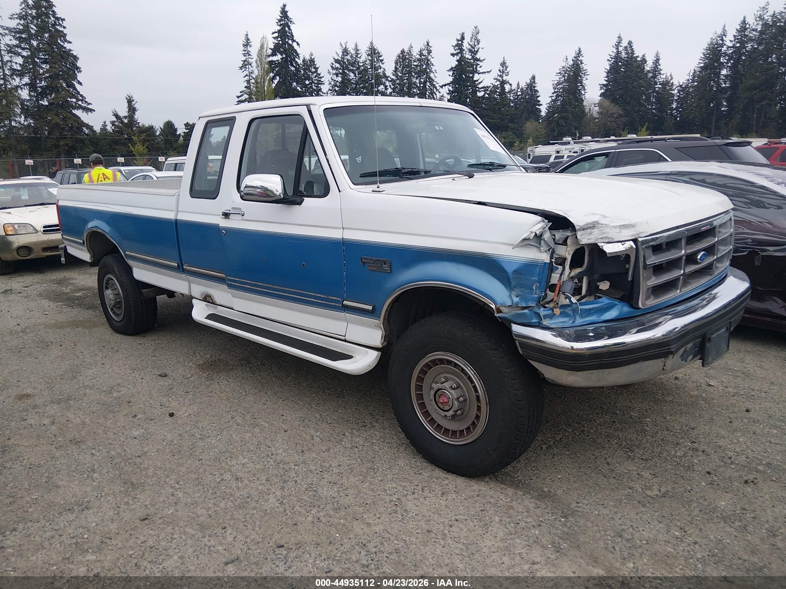 1993 Ford F250   White vin: 1FTHX26G3PKB96108