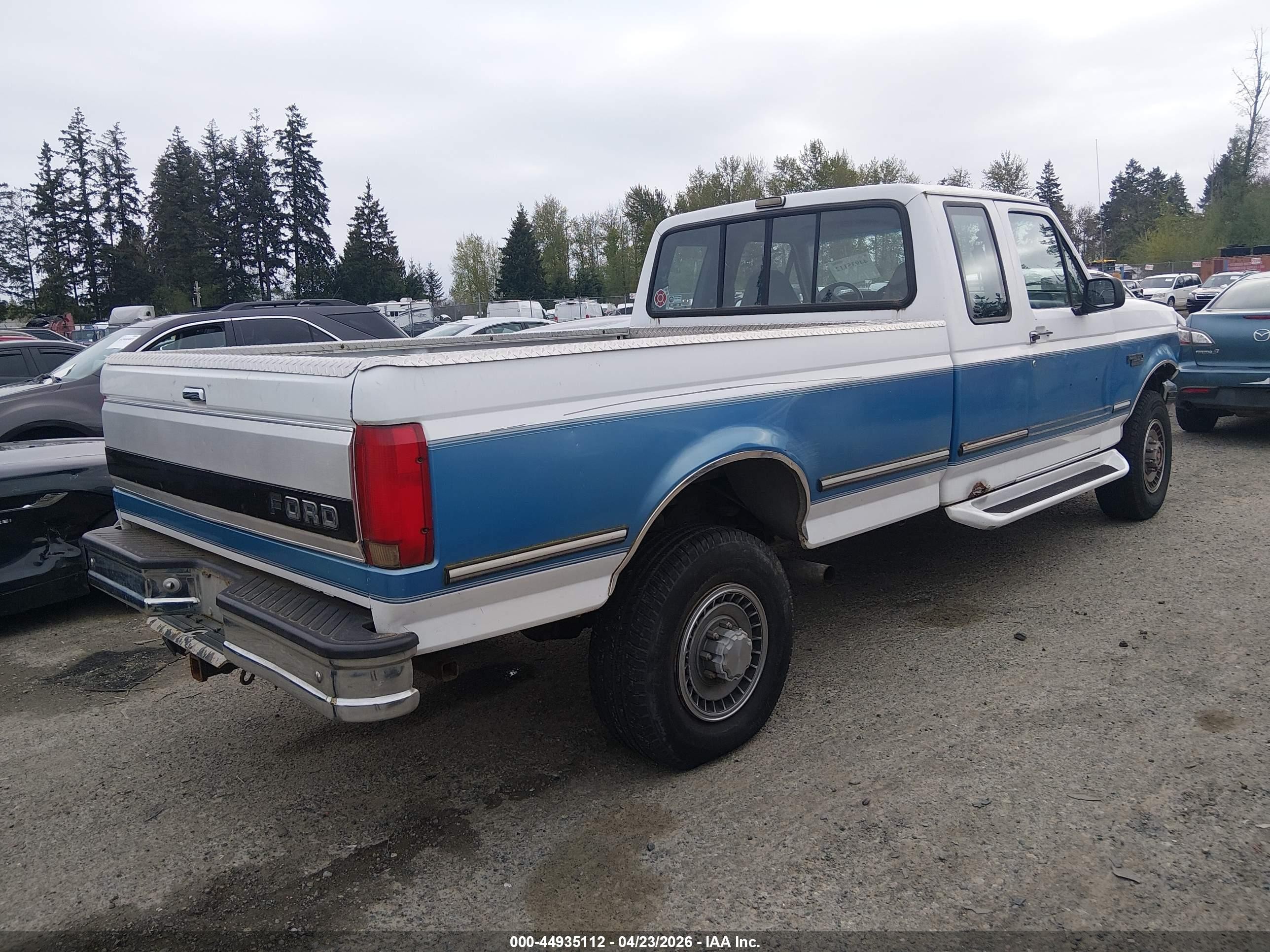 1993 Ford F250   White vin: 1FTHX26G3PKB96108