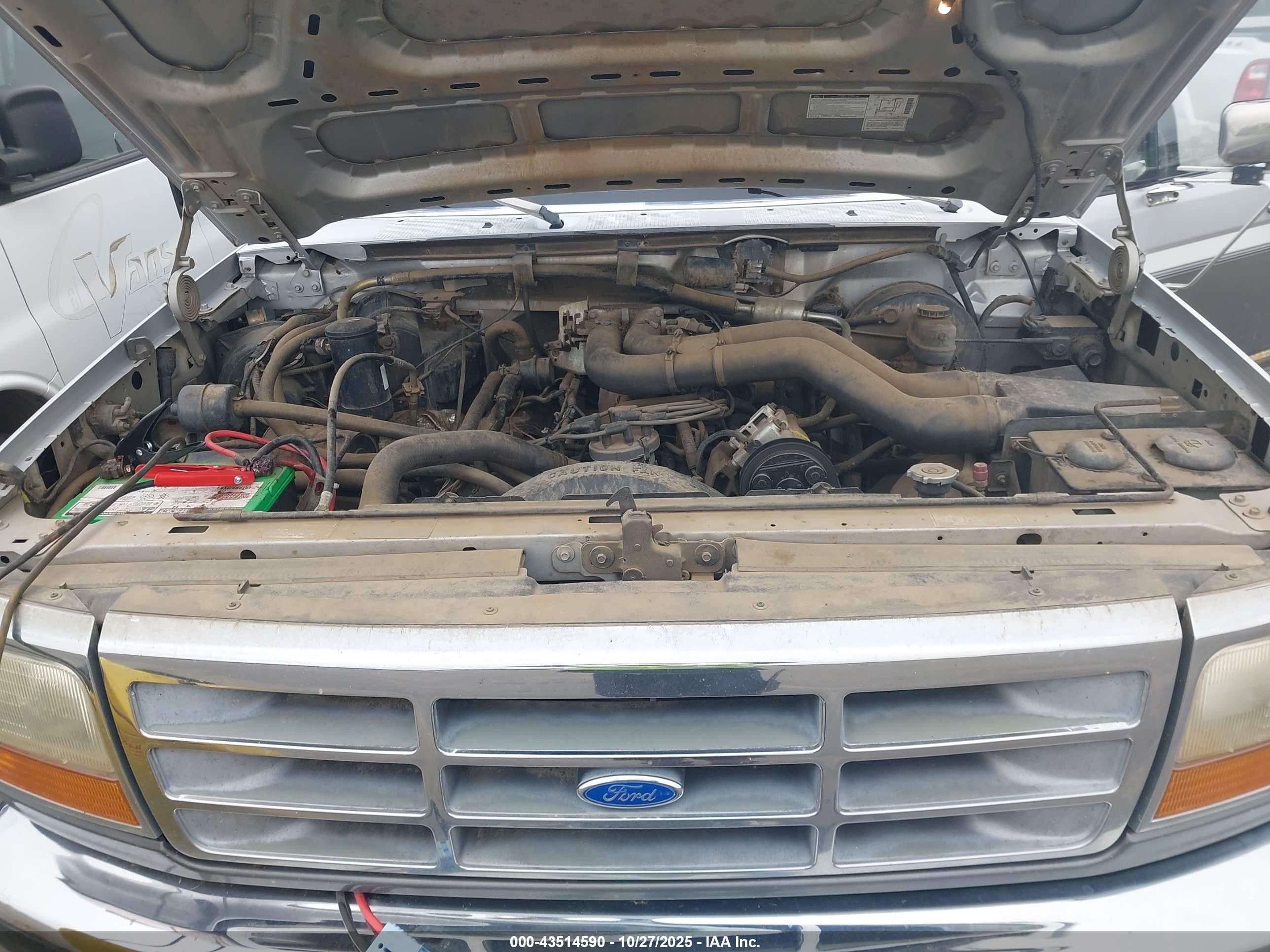 1993 Ford F250   Silver vin: 1FTHX26G4PKA66225