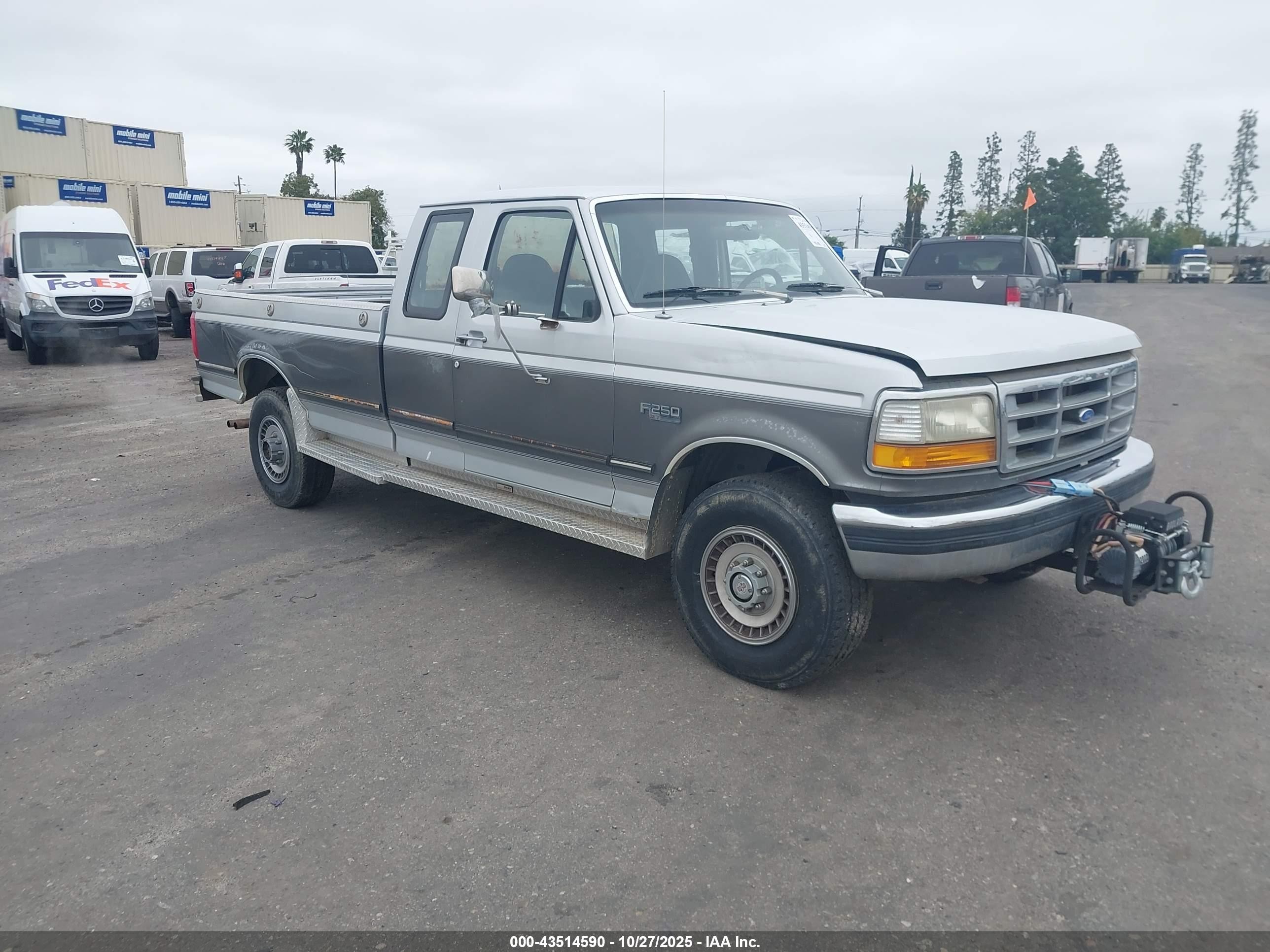 1993 Ford F250   Silver vin: 1FTHX26G4PKA66225