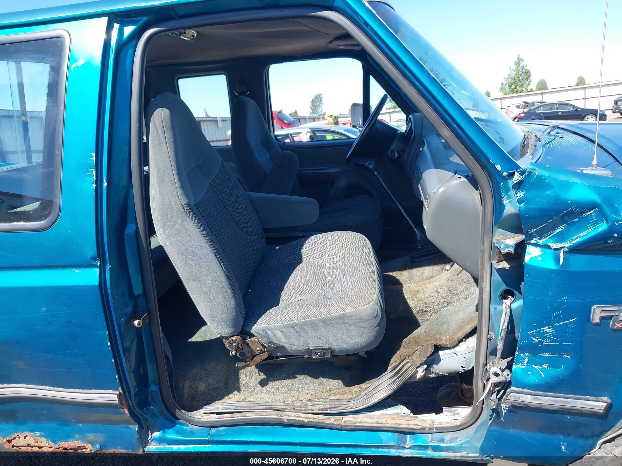 1993 Ford F250   Green vin: 1FTHX26G4PKB77745