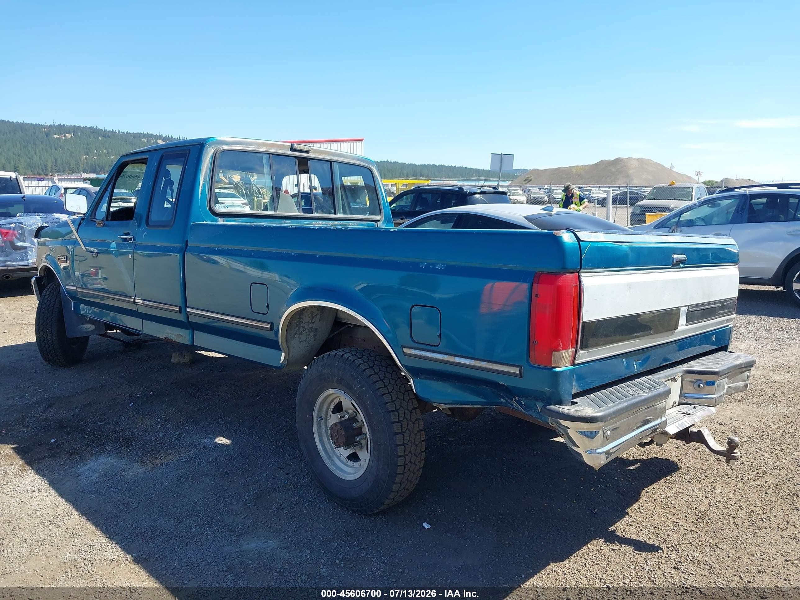 1993 Ford F250   Green vin: 1FTHX26G4PKB77745