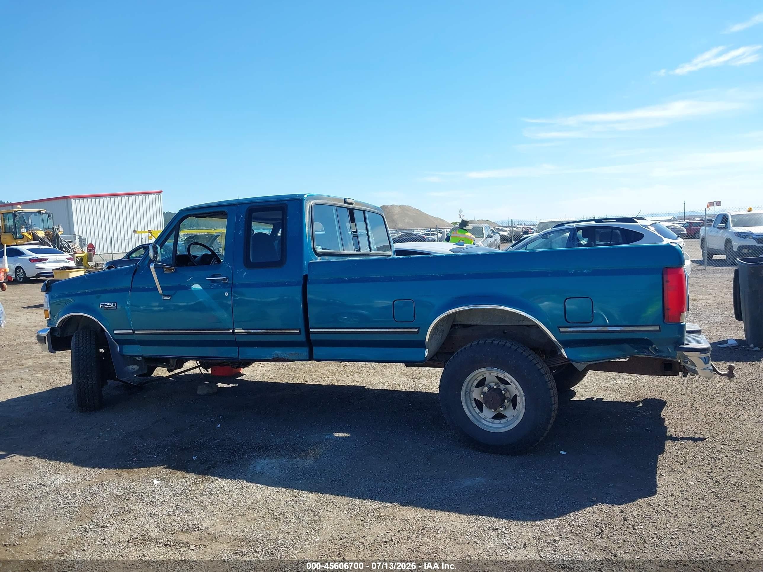 1993 Ford F250   Green vin: 1FTHX26G4PKB77745