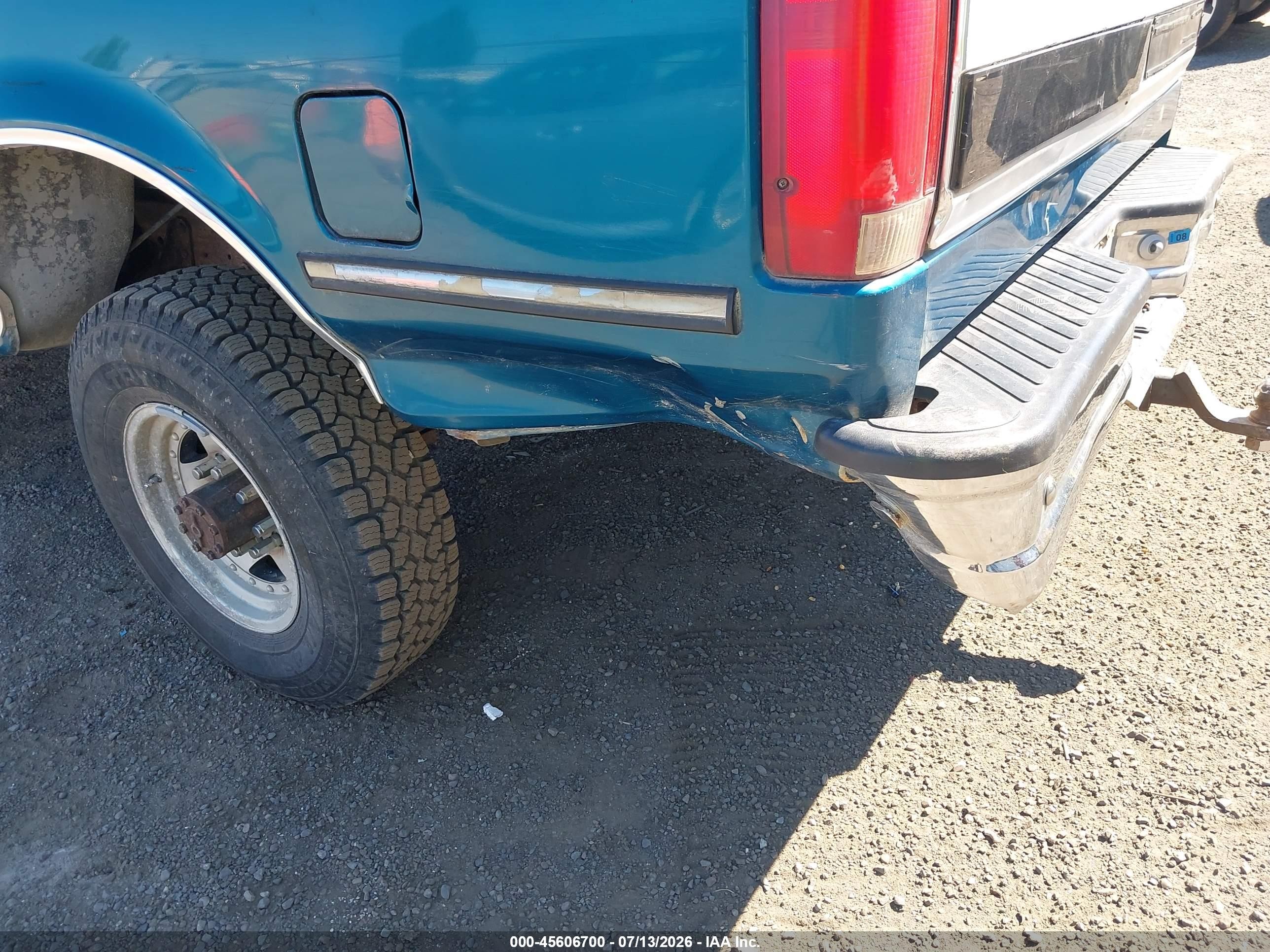 1993 Ford F250   Green vin: 1FTHX26G4PKB77745