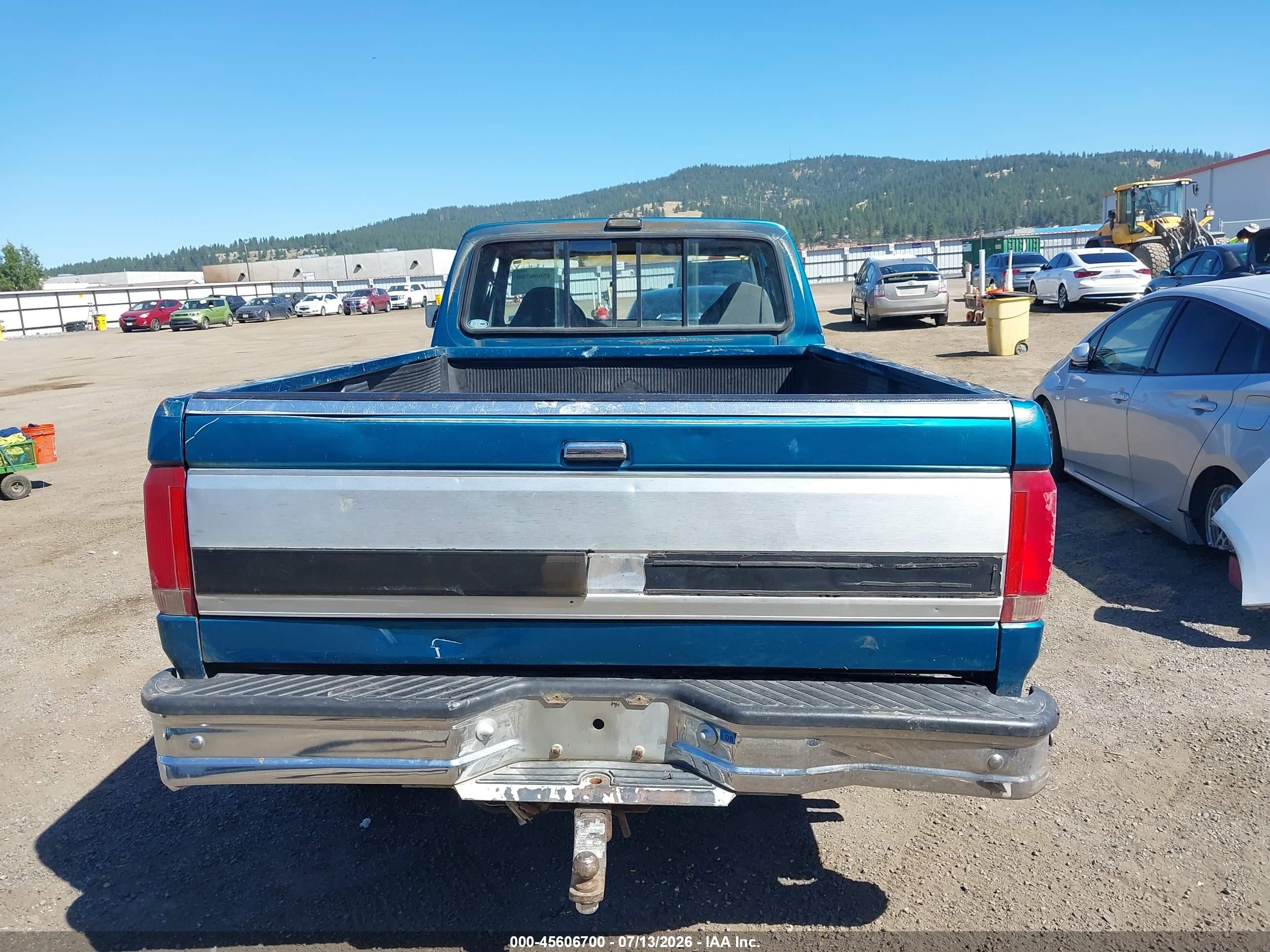 1993 Ford F250   Green vin: 1FTHX26G4PKB77745