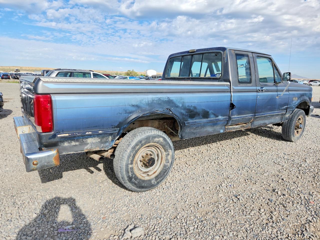 1993 Ford F250 Blue vin: 1FTHX26G5PKB14752