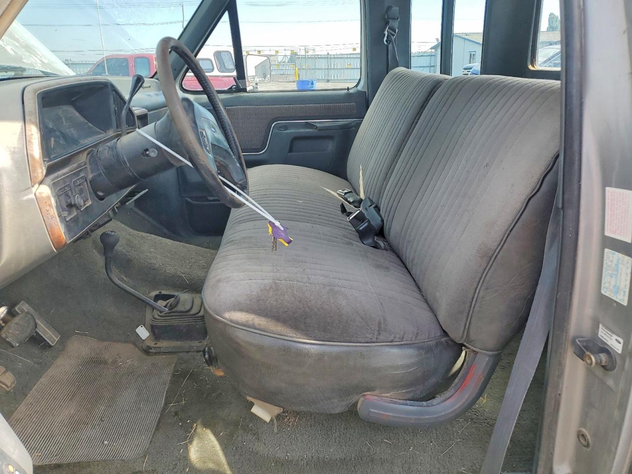 1989 Ford F250 Two Tone vin: 1FTHX26G6KKA96464