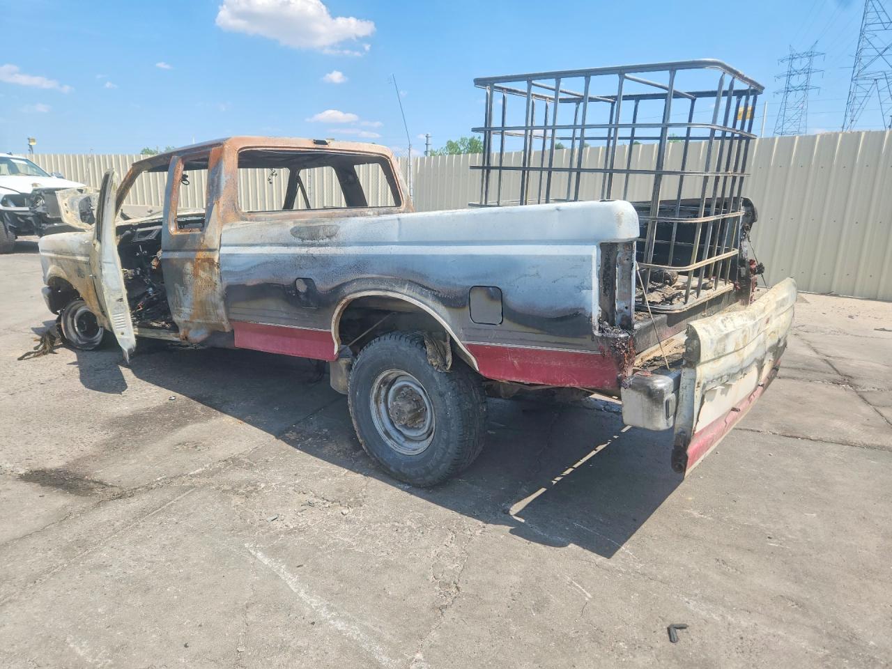 1992 Ford F250 Burn vin: 1FTHX26G6NKA00854
